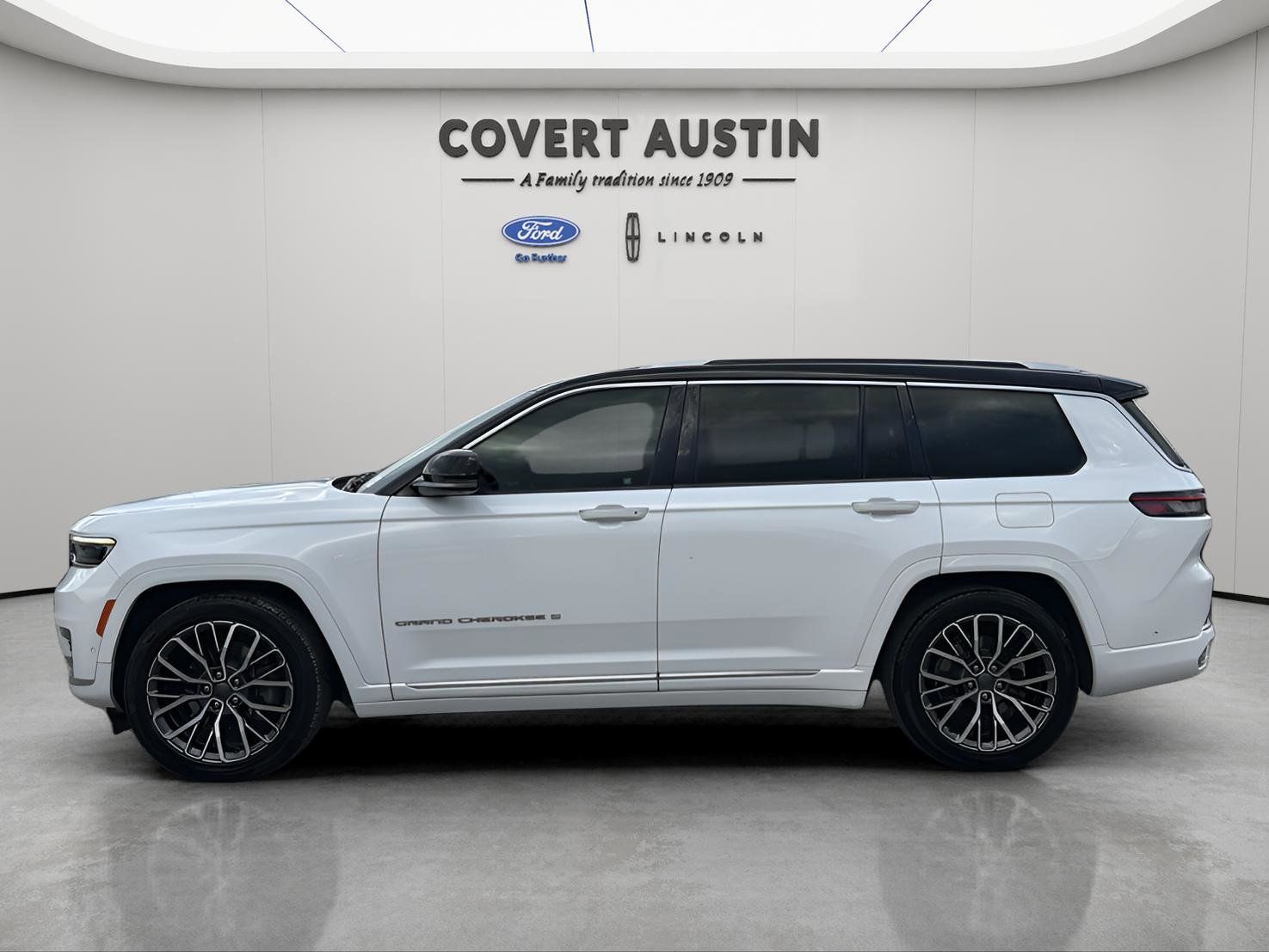 Used Car 2021 Jeep Grand Cherokee L  Summit For Sale Under $35,000 In Austin, Texas