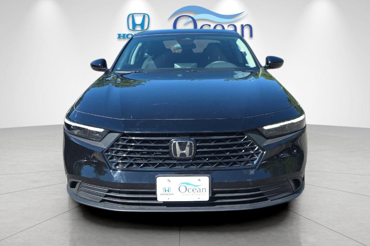 Used 2025 Crystal Black Pearl Honda LX image 8