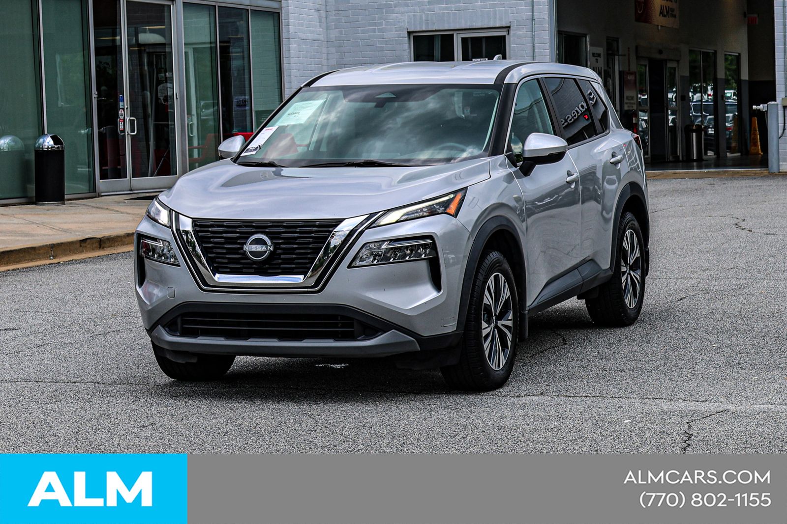 Used 2022 Silver Nissan SV image 4