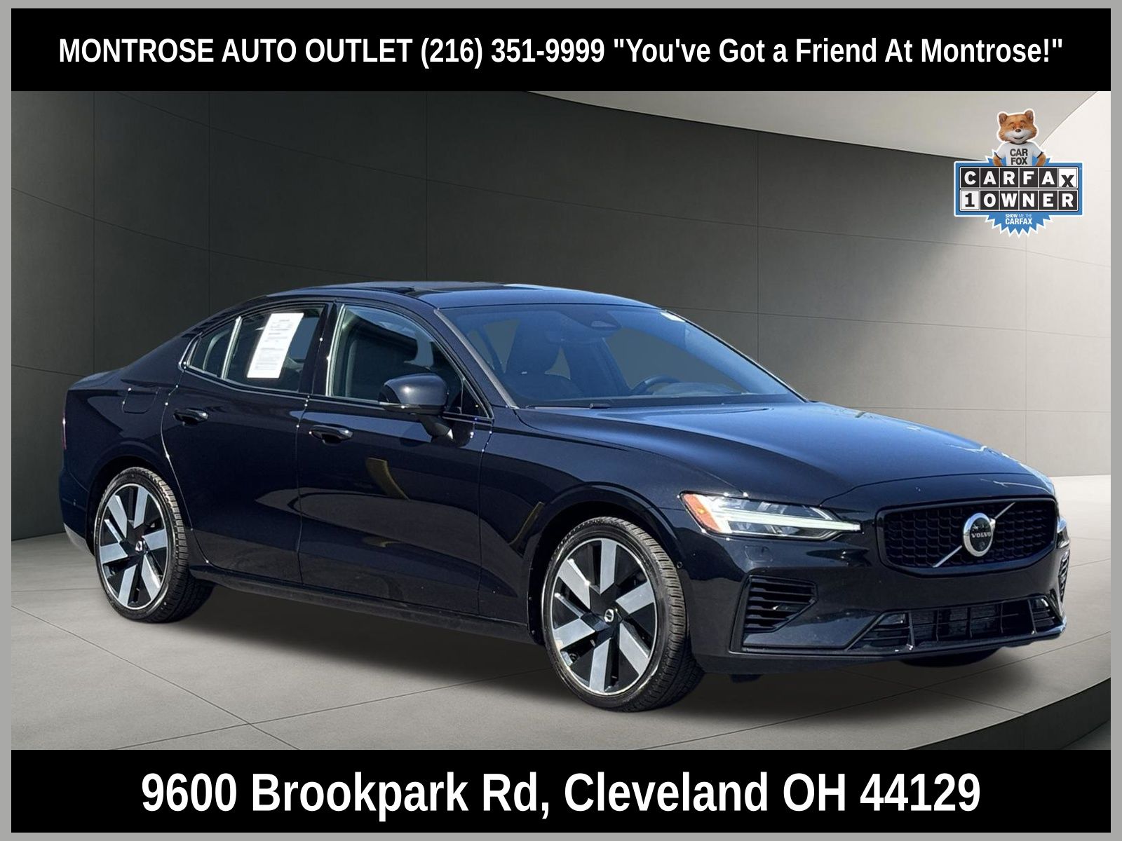 Onyx Black Metallic 2024 Volvo S60 Recharge T8 Ultimate Dark Theme eAWD Sedan All-Wheel Drive Automatic