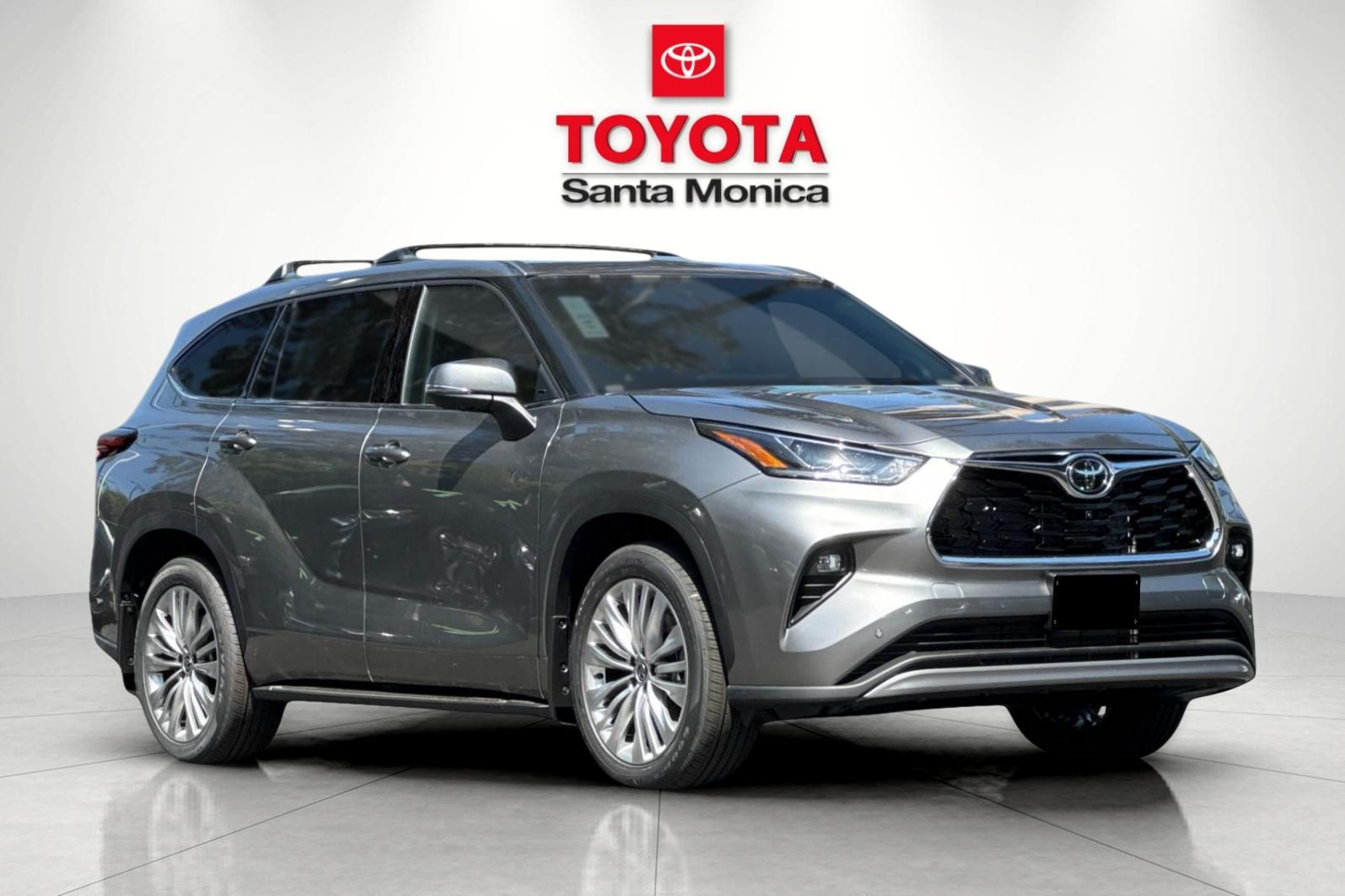 Heavy Metallic 2026 Toyota Highlander SUV / Crossover All-Wheel Drive 8-Speed Automatic