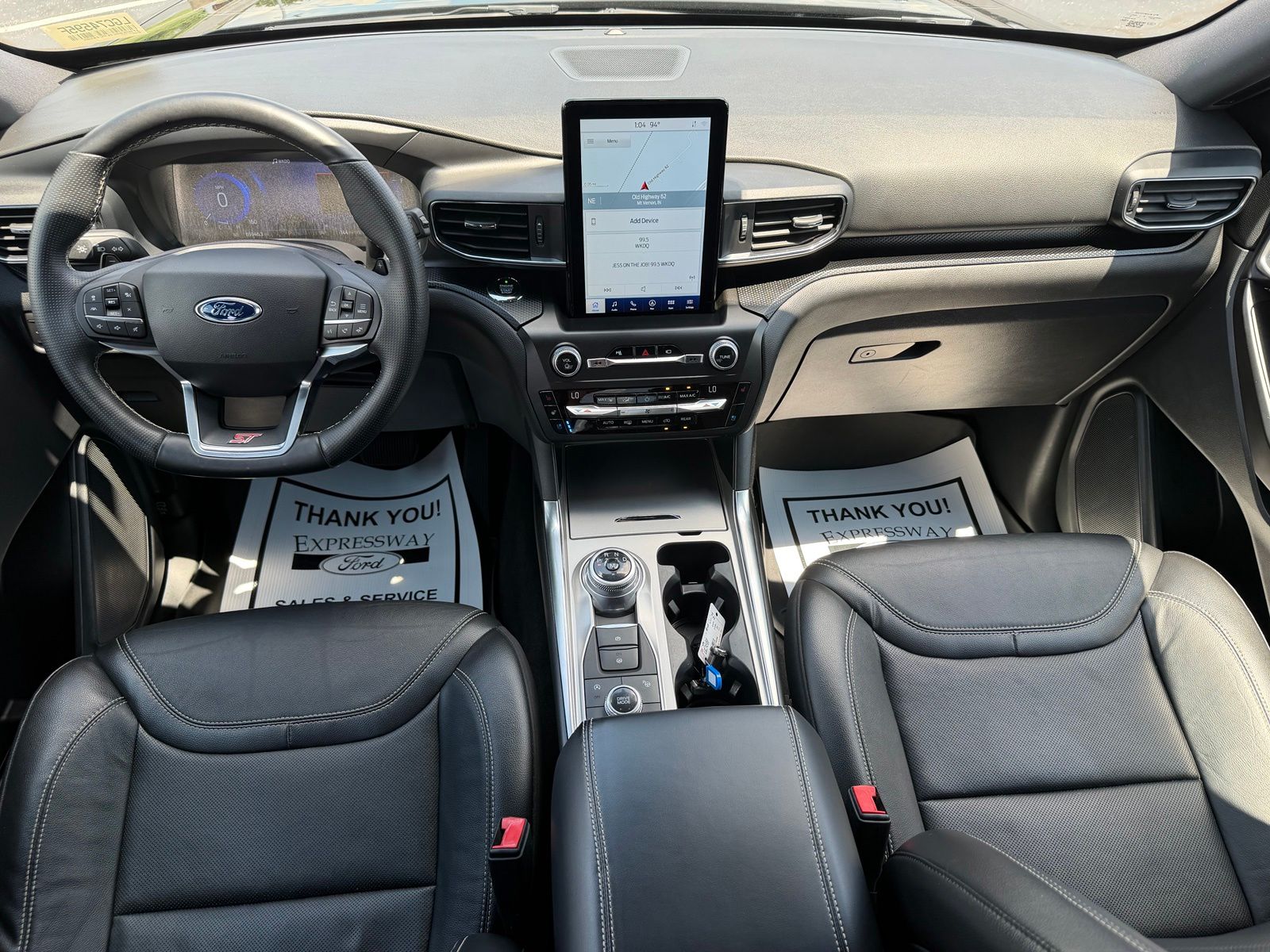 2020 Ford Explorer image 17