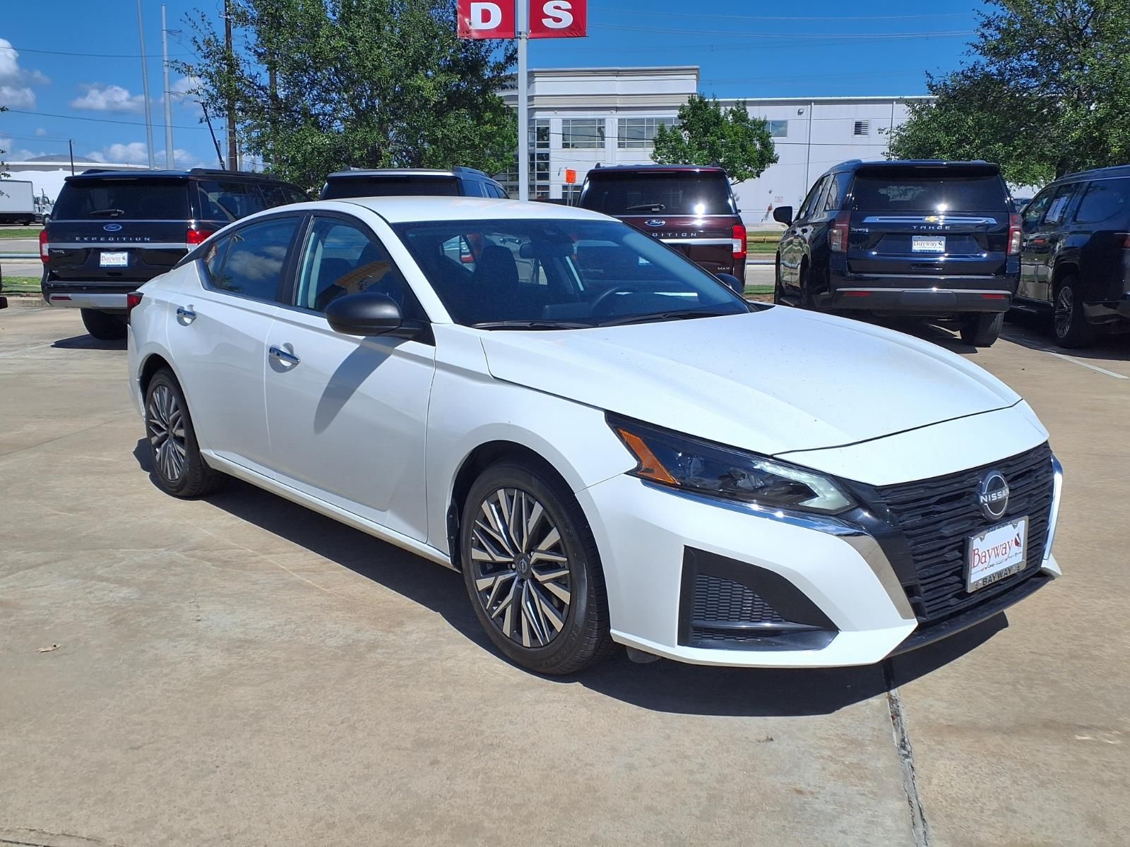 2025 Nissan Altima 2.5 SV - 2