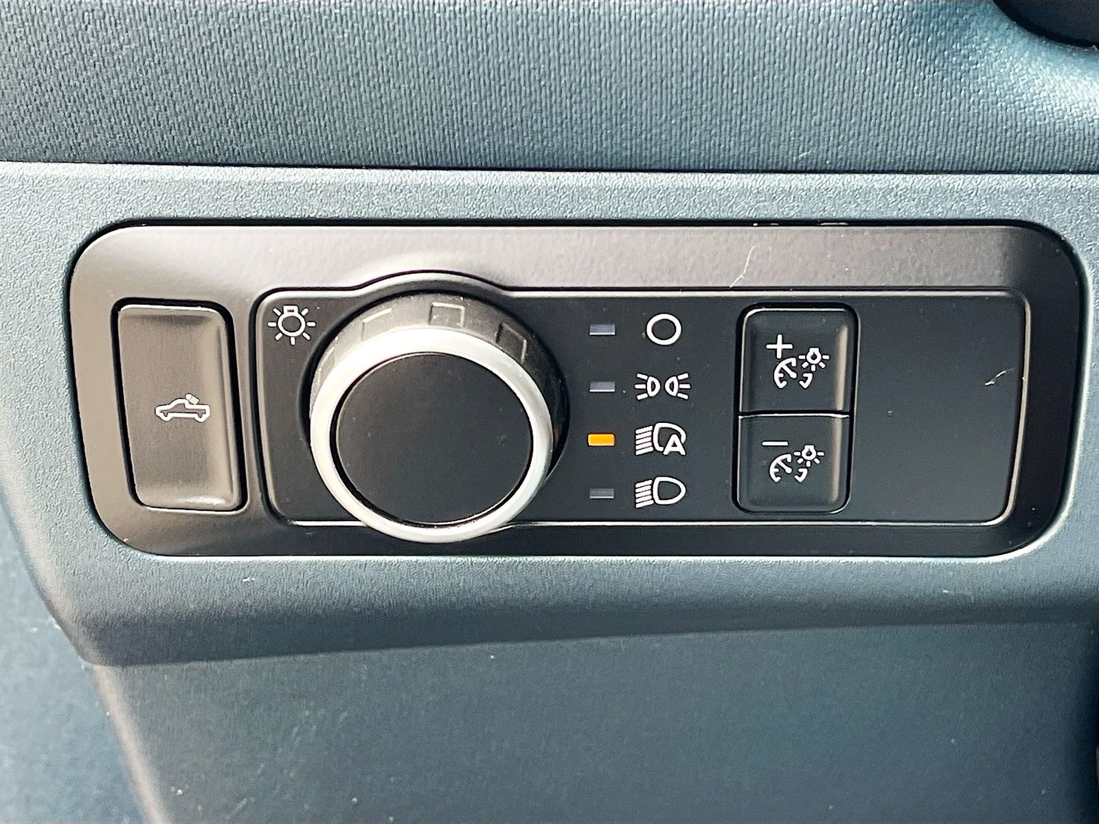 Used 2024 Gray Ford Lariat image 10