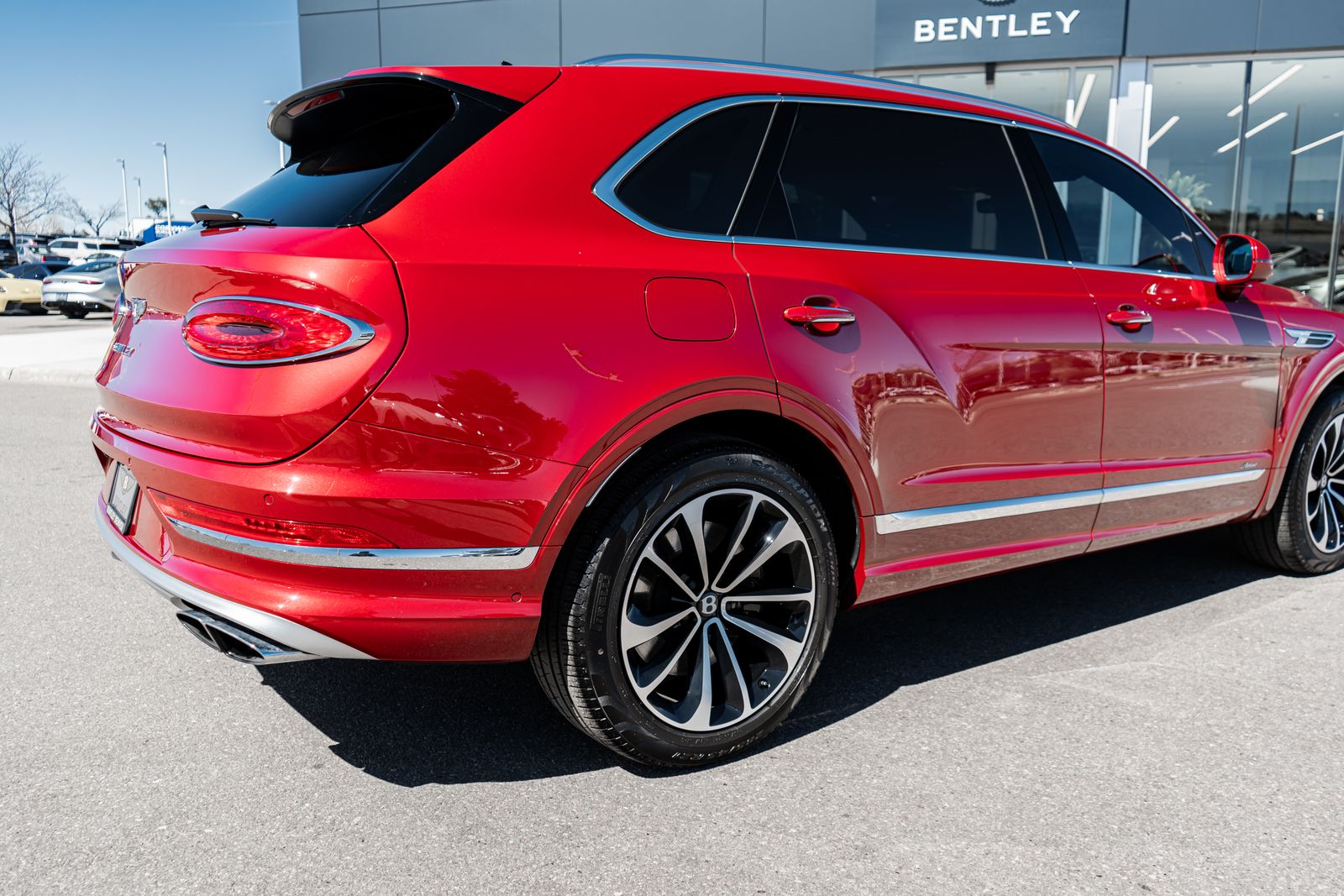 2024 Bentley Bentayga Azure - Photo 13