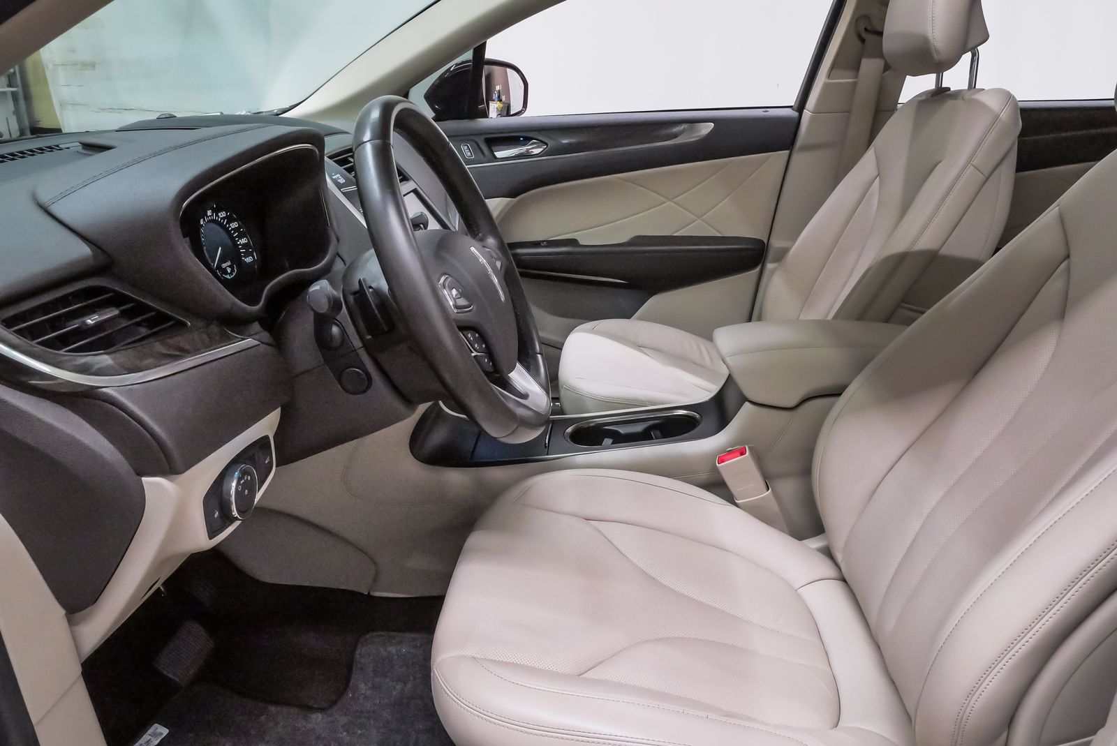 2018 Lincoln MKC Reserve Red at Genesis of Spring