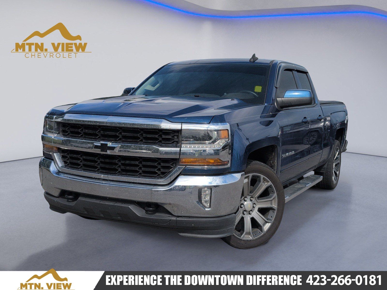 Deep Ocean Blue Metallic 2017 Chevrolet Silverado 1500 Pickup Truck Four-Wheel Drive 6-Speed Automatic Overdrive