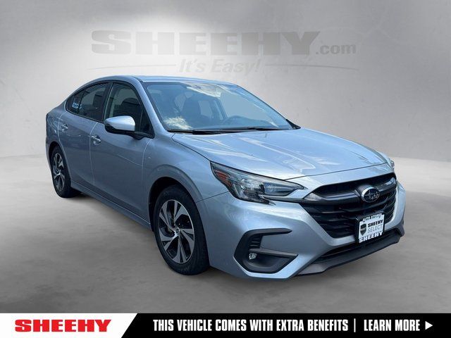 2025 Subaru Legacy Premium's photo