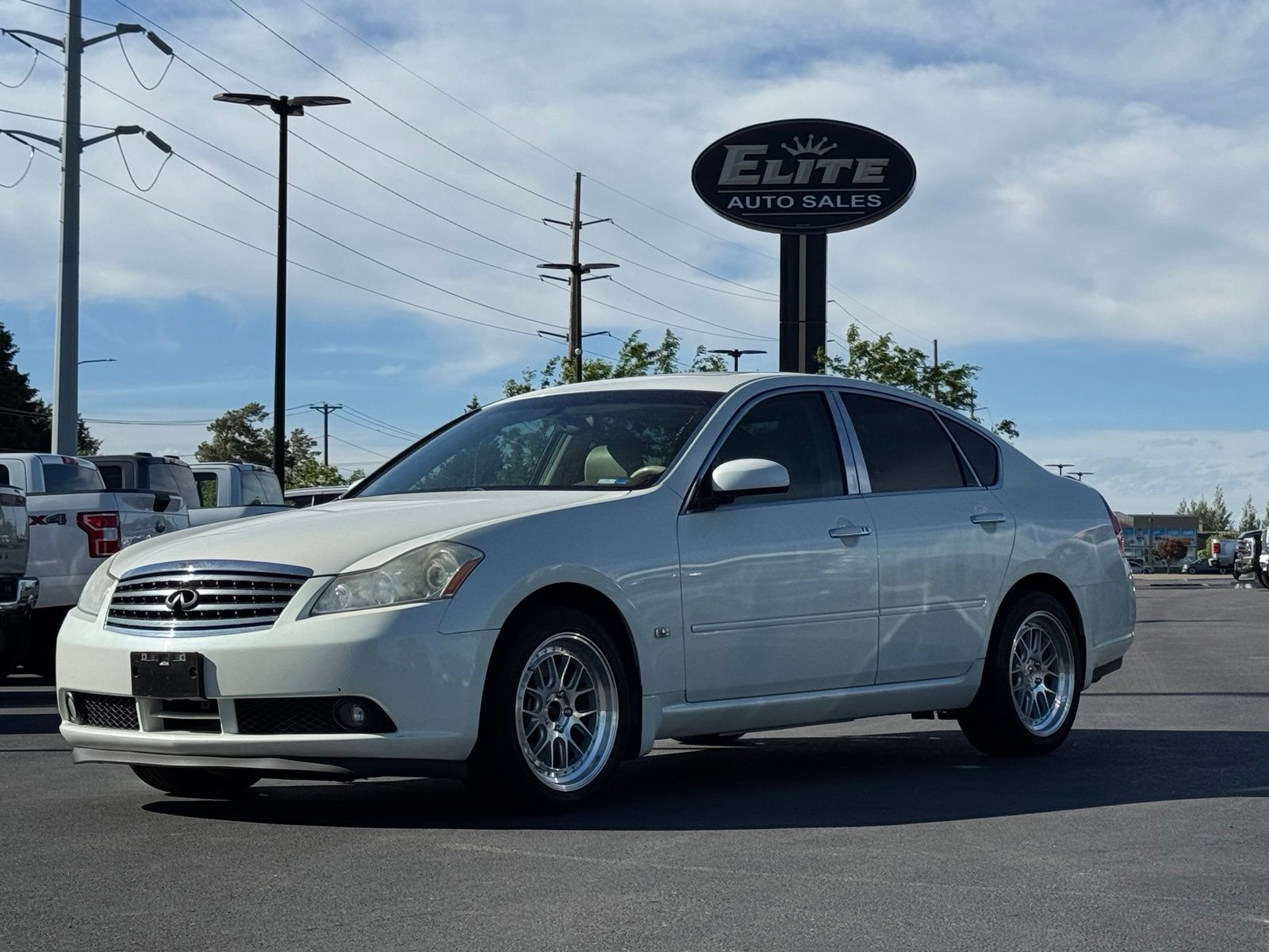 White 2006 INFINITI M35 x AWD Sedan All-Wheel Drive 5-Speed Automatic
