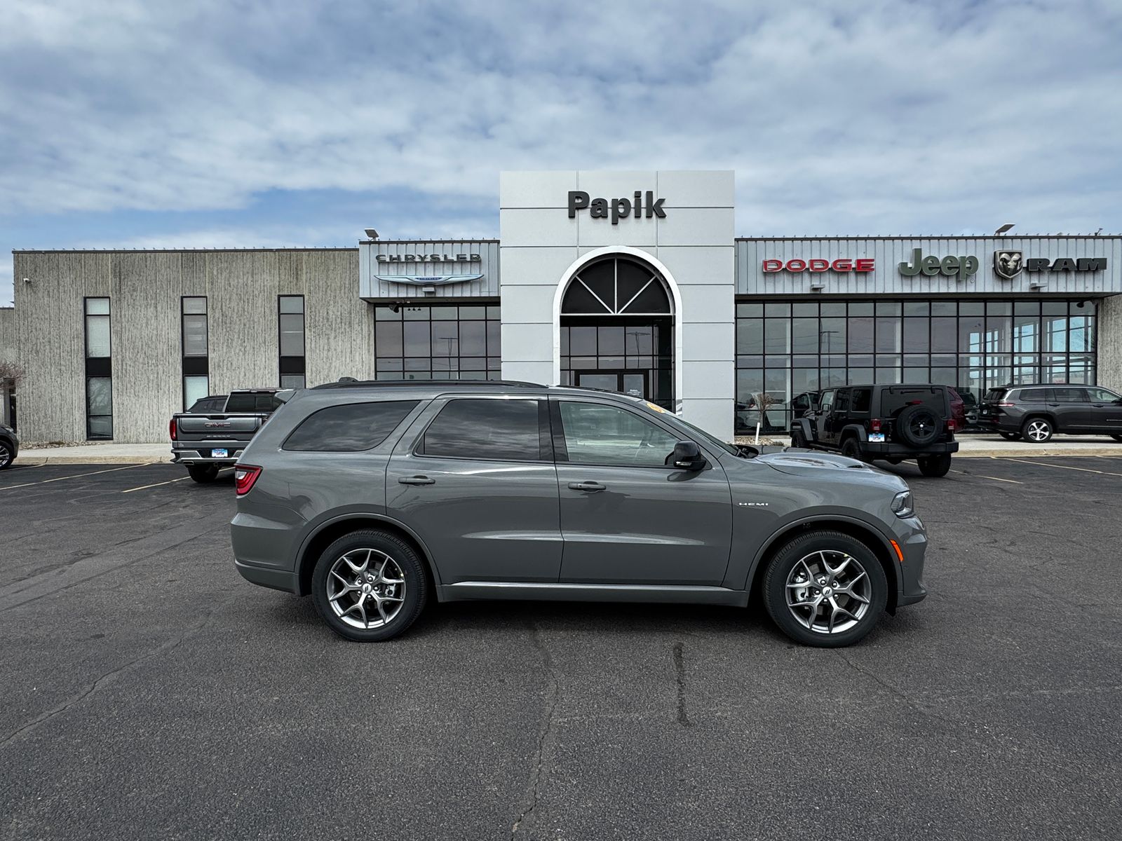 Destroyer Gray Clearcoat 2026 Dodge Durango GT HEMI Plus AWD SUV / Crossover All-Wheel Drive 8-Speed Automatic