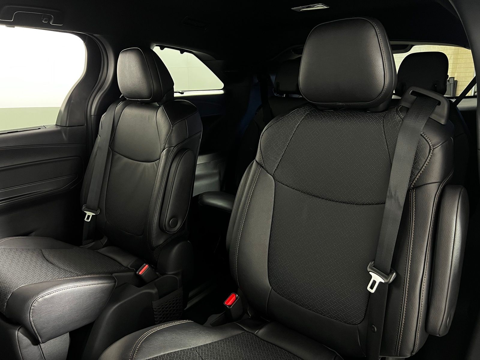 Thumbnail: 2026 Toyota Sienna - 24