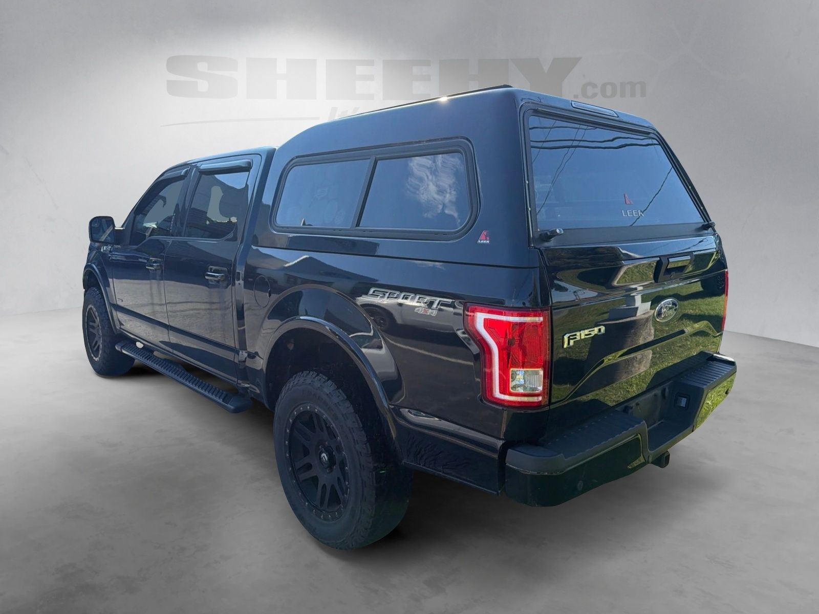 Used 2017 Shadow Black Ford XLT image 13