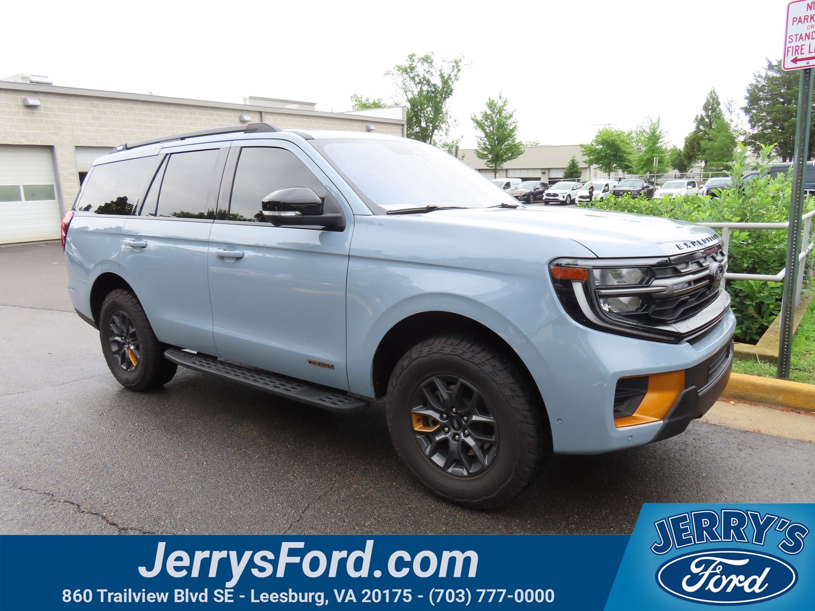 Gray Metallic 2025 Ford Expedition SUV / Crossover Four-Wheel Drive Automatic