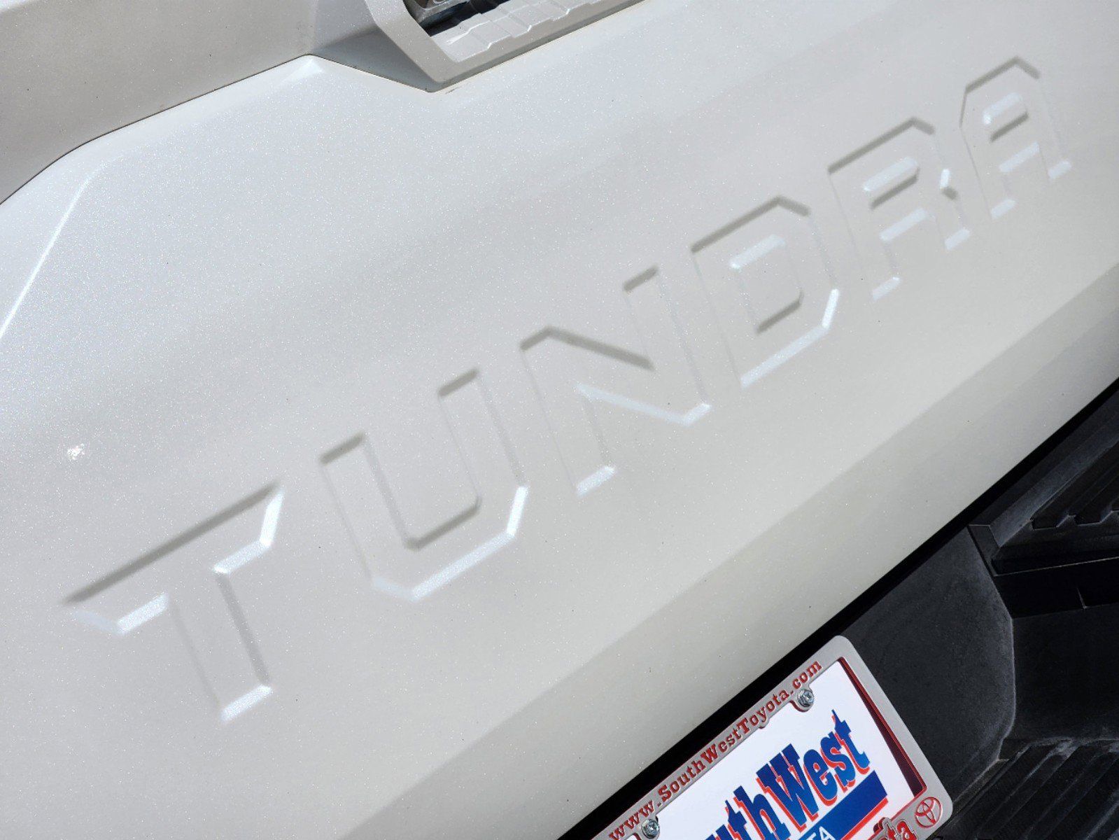 2022 Toyota Tundra Limited 9