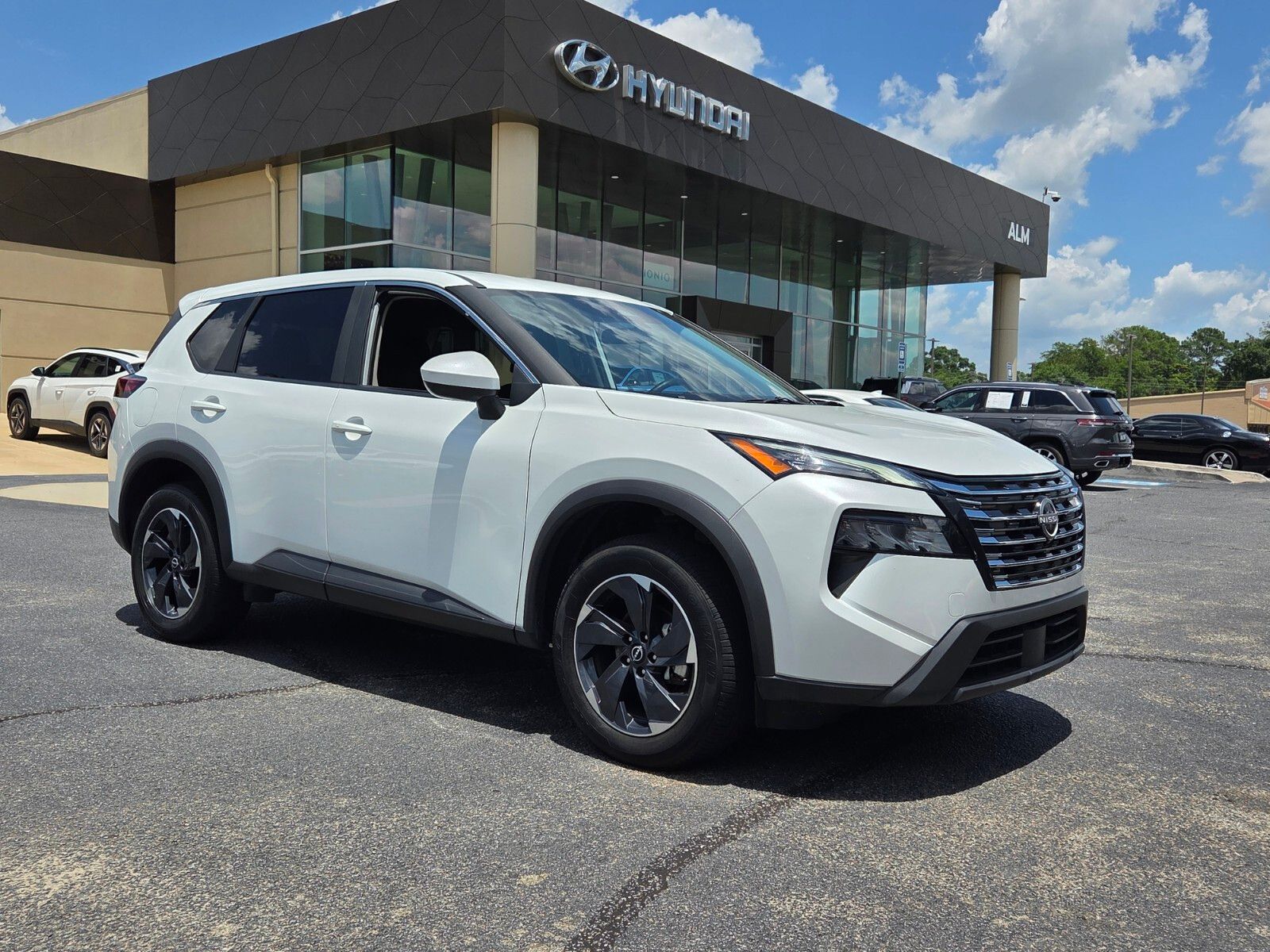 2025 Nissan Rogue SV FWD