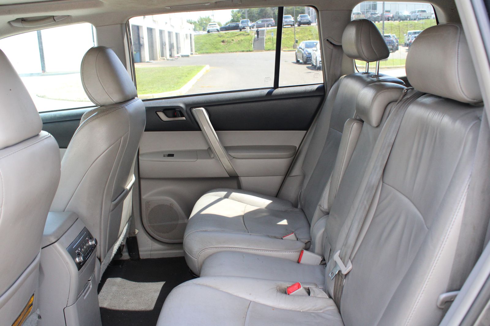 Used 2011 Gray Toyota SE image 15