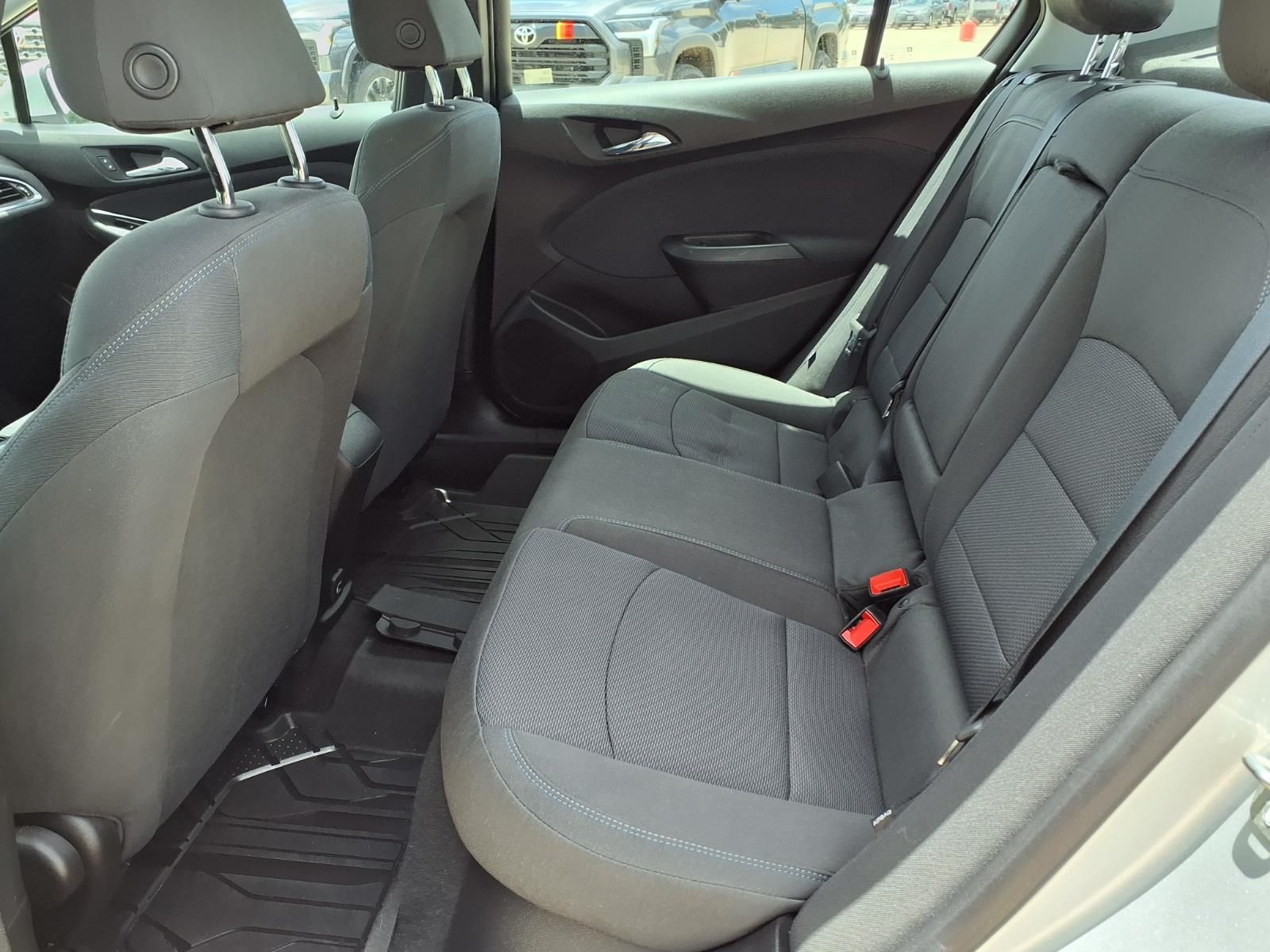 2019 Chevrolet Cruze LT Silver at Community Honda