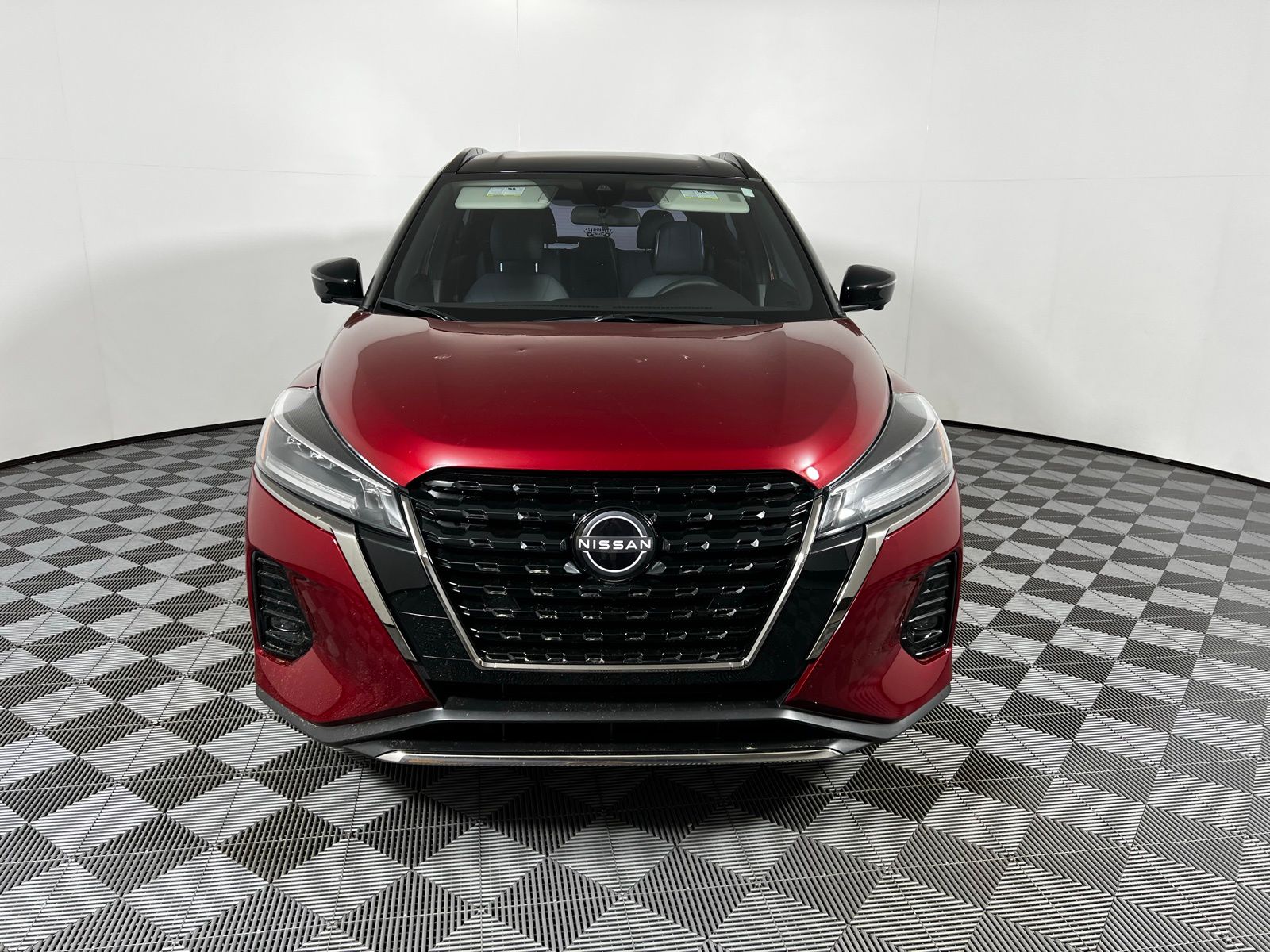 Thumbnail: 2024 Nissan Kicks - 2