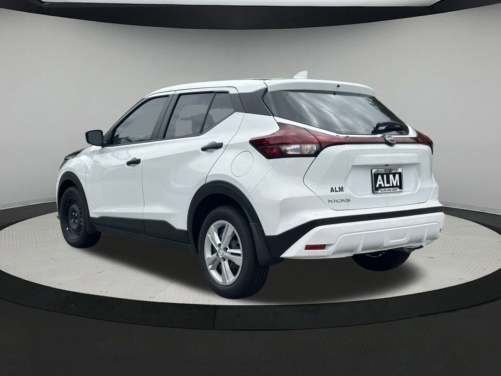 2025 Nissan Kicks Play S photo 21