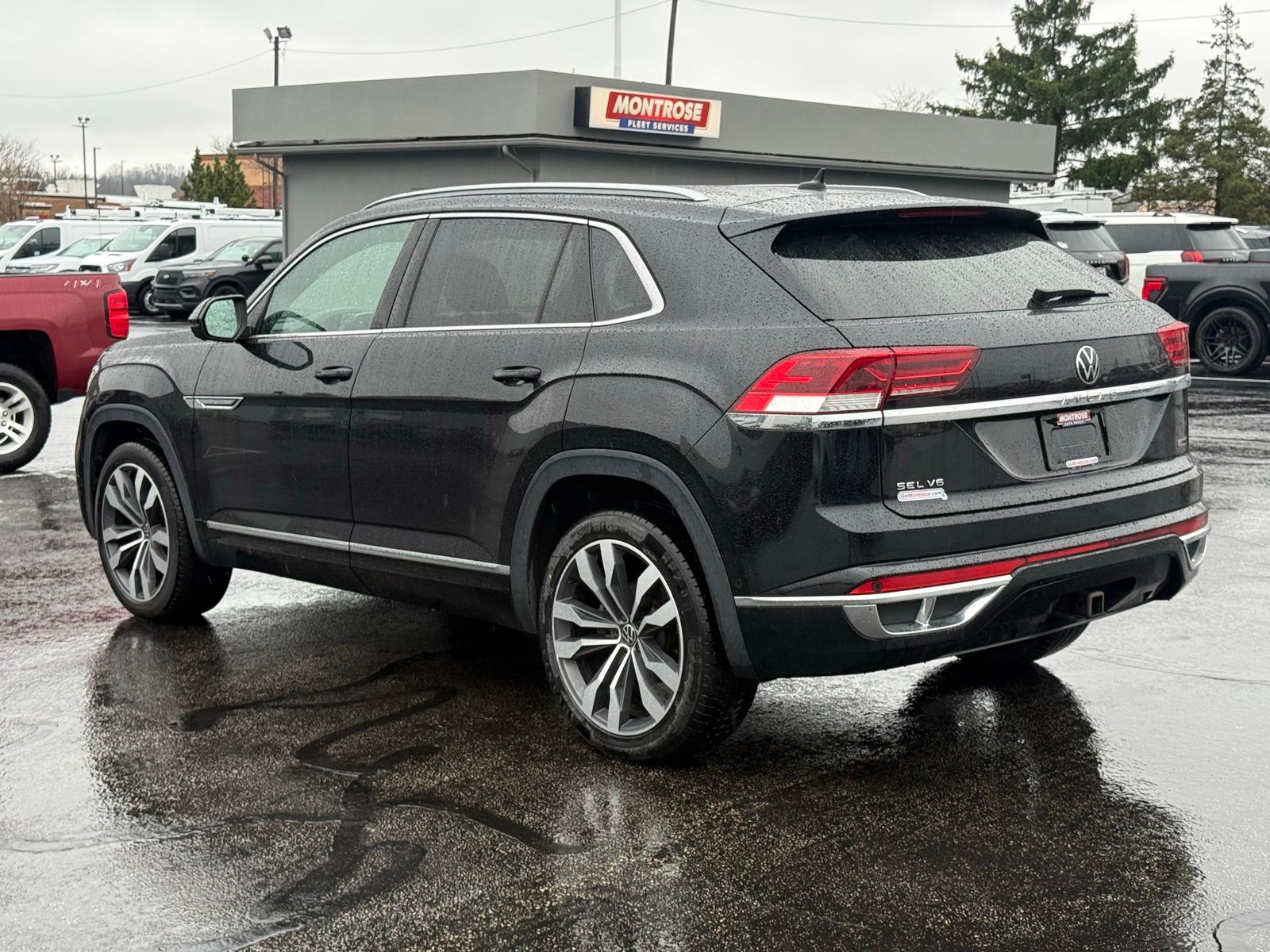 View vehicle photo 5