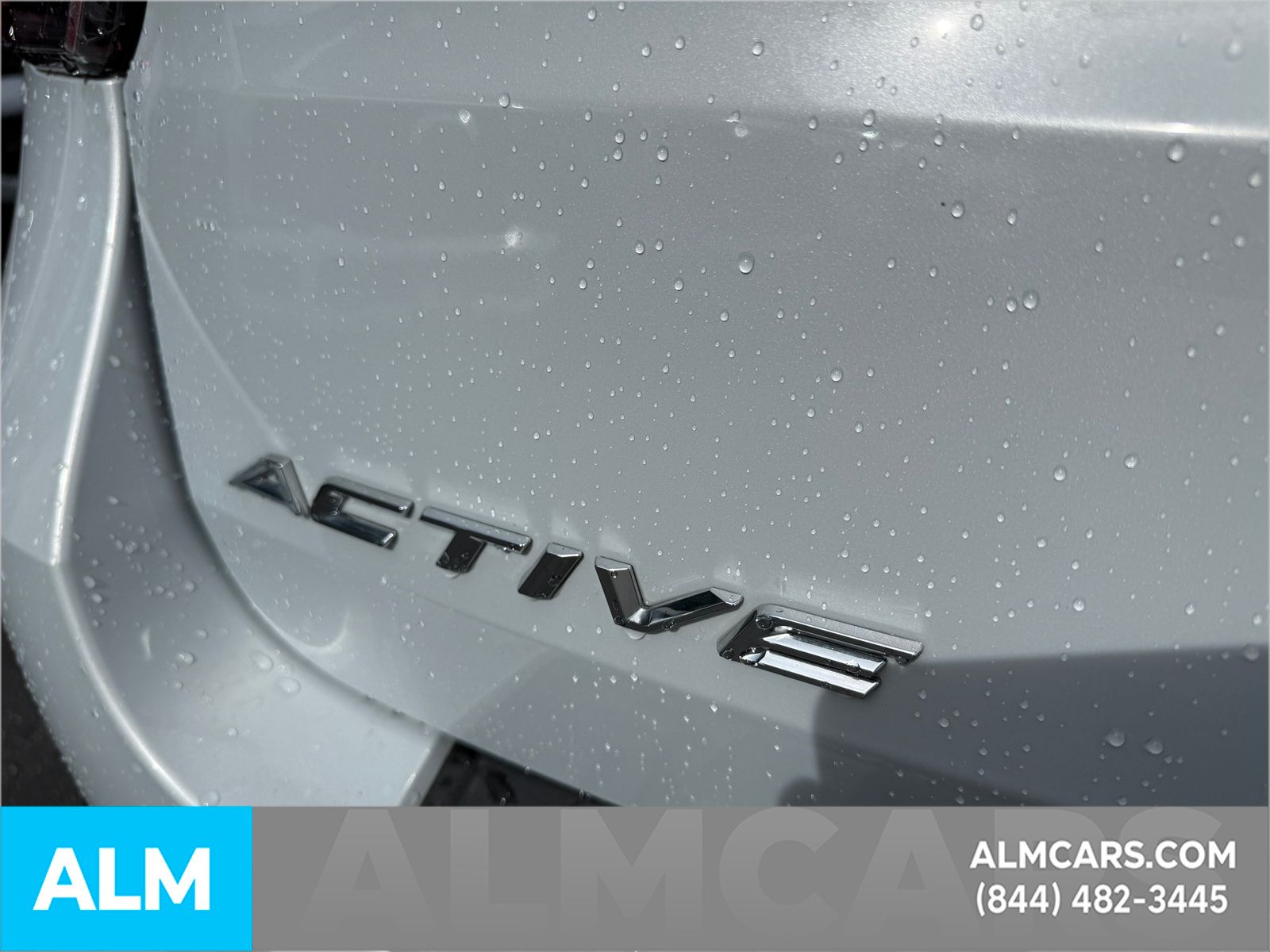 Used 2025 Space White Metallic Ford Active image 6