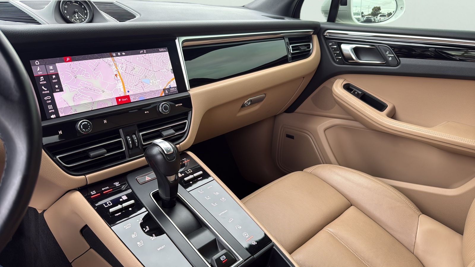Used 2024 White Porsche Base image 19