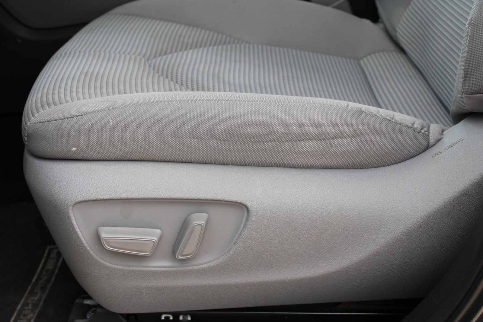 Used 2023 Gray Toyota LE image 10