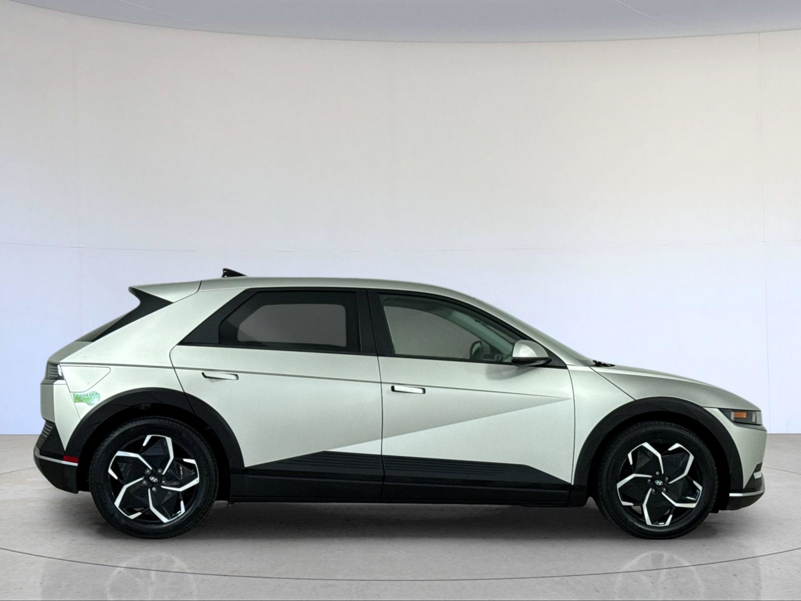 2023 Hyundai IONIQ 5 SEL — foto completa 9 de 30