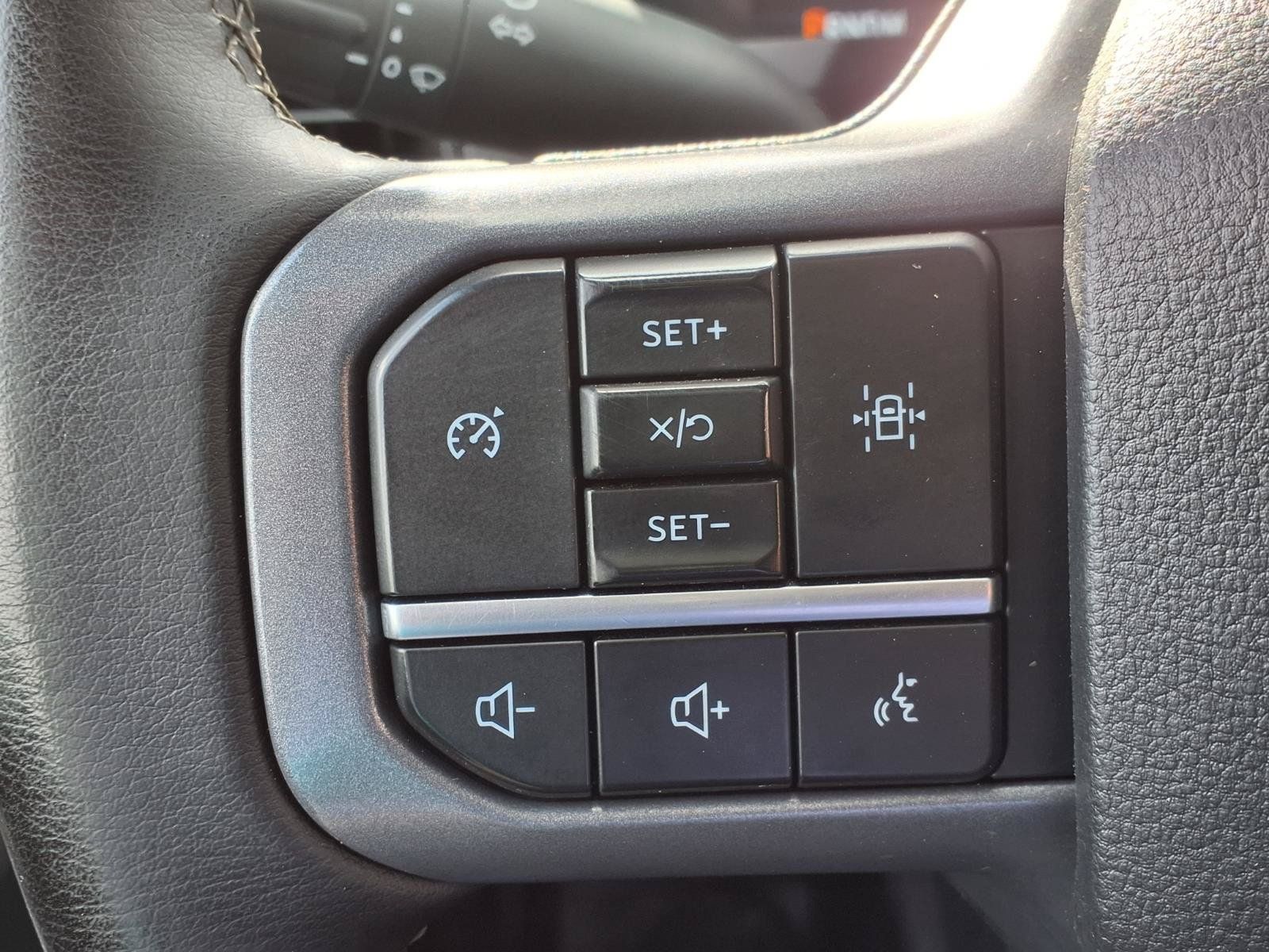 2025 Ford F-150 XLT - 11