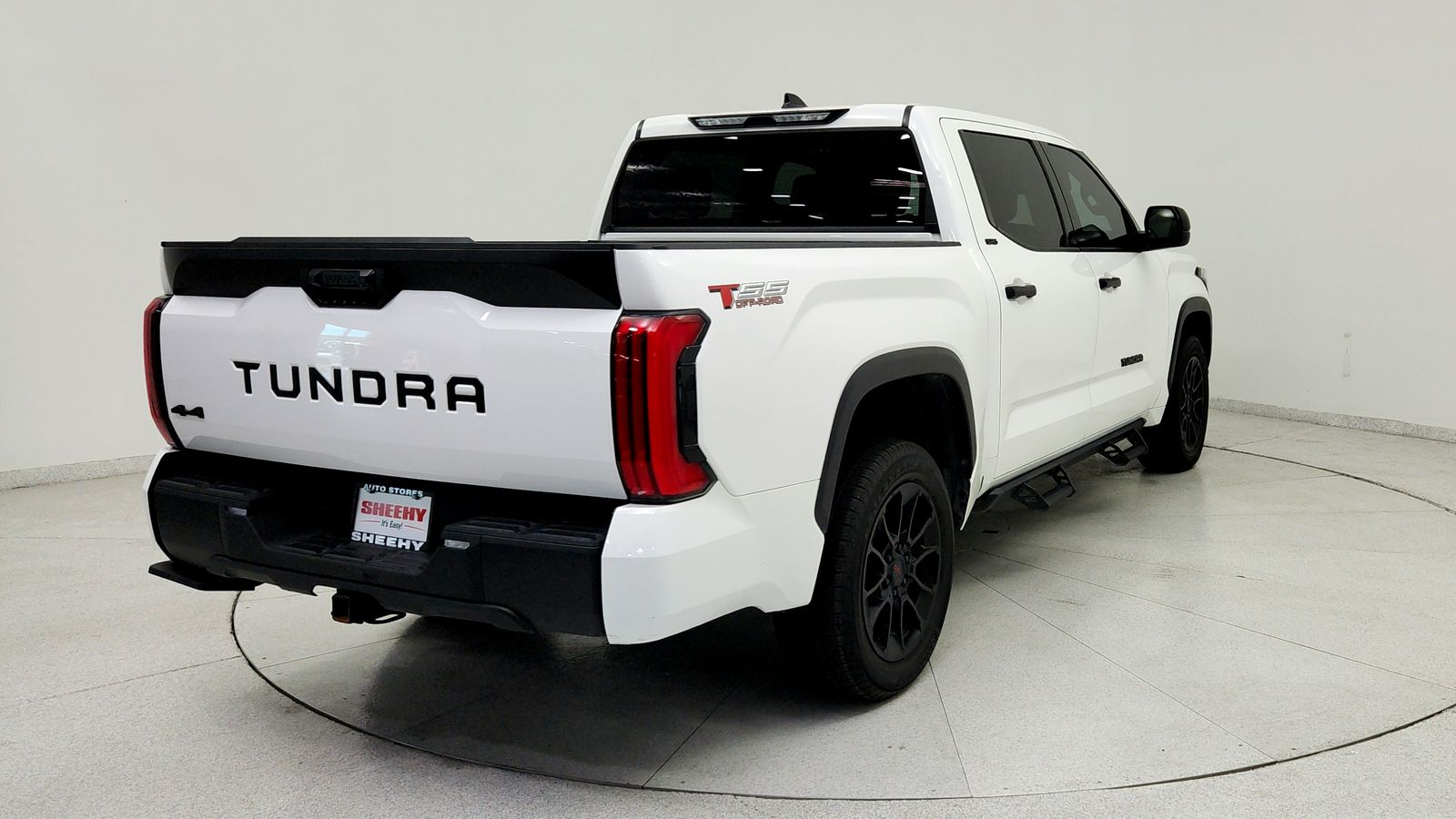 Used 2023 White Toyota SR5 image 6