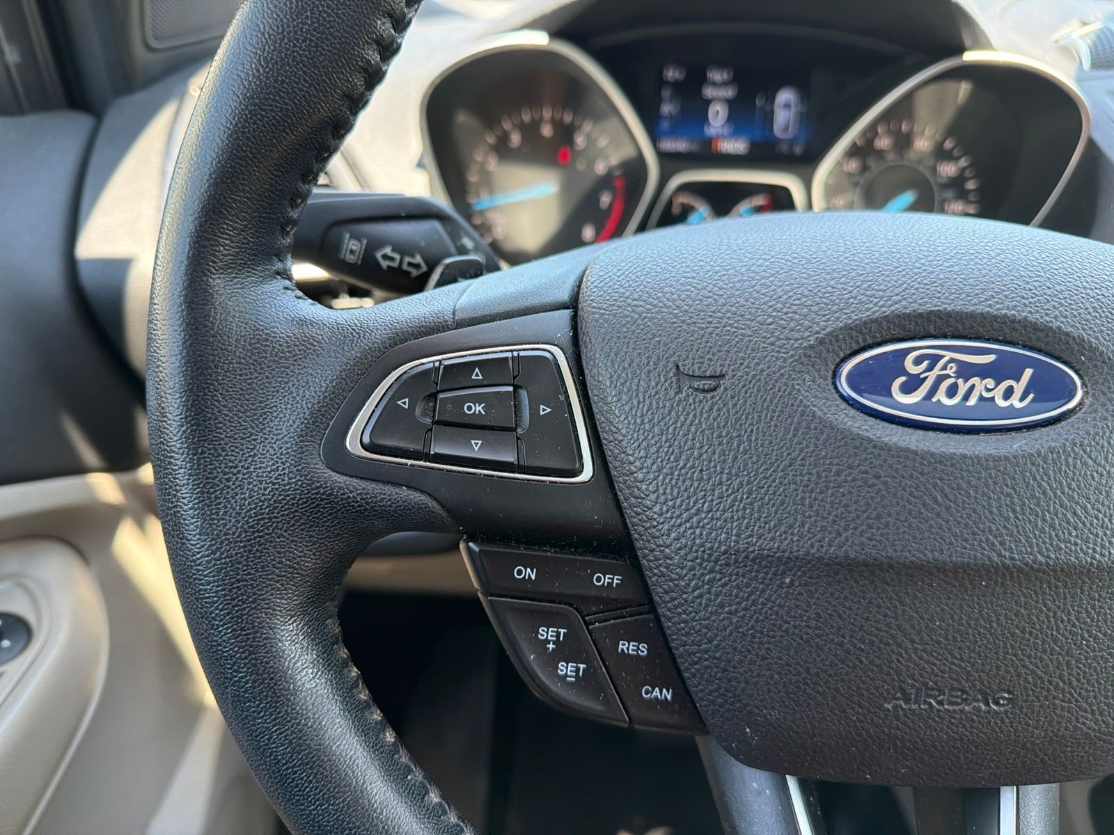 Used 2017 White Platinum Clearcoat Metallic Ford Titanium image 20