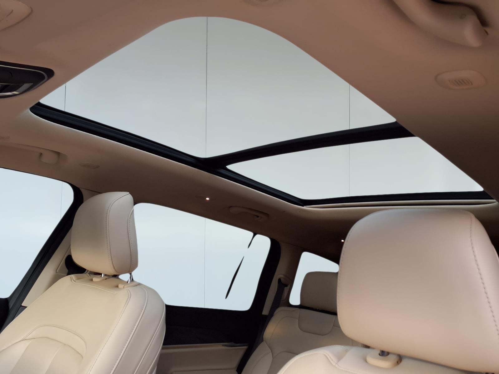 2021 Jeep Grand Cherokee L Limited Red at Victoria Chrysler Dodge Jeep Ram