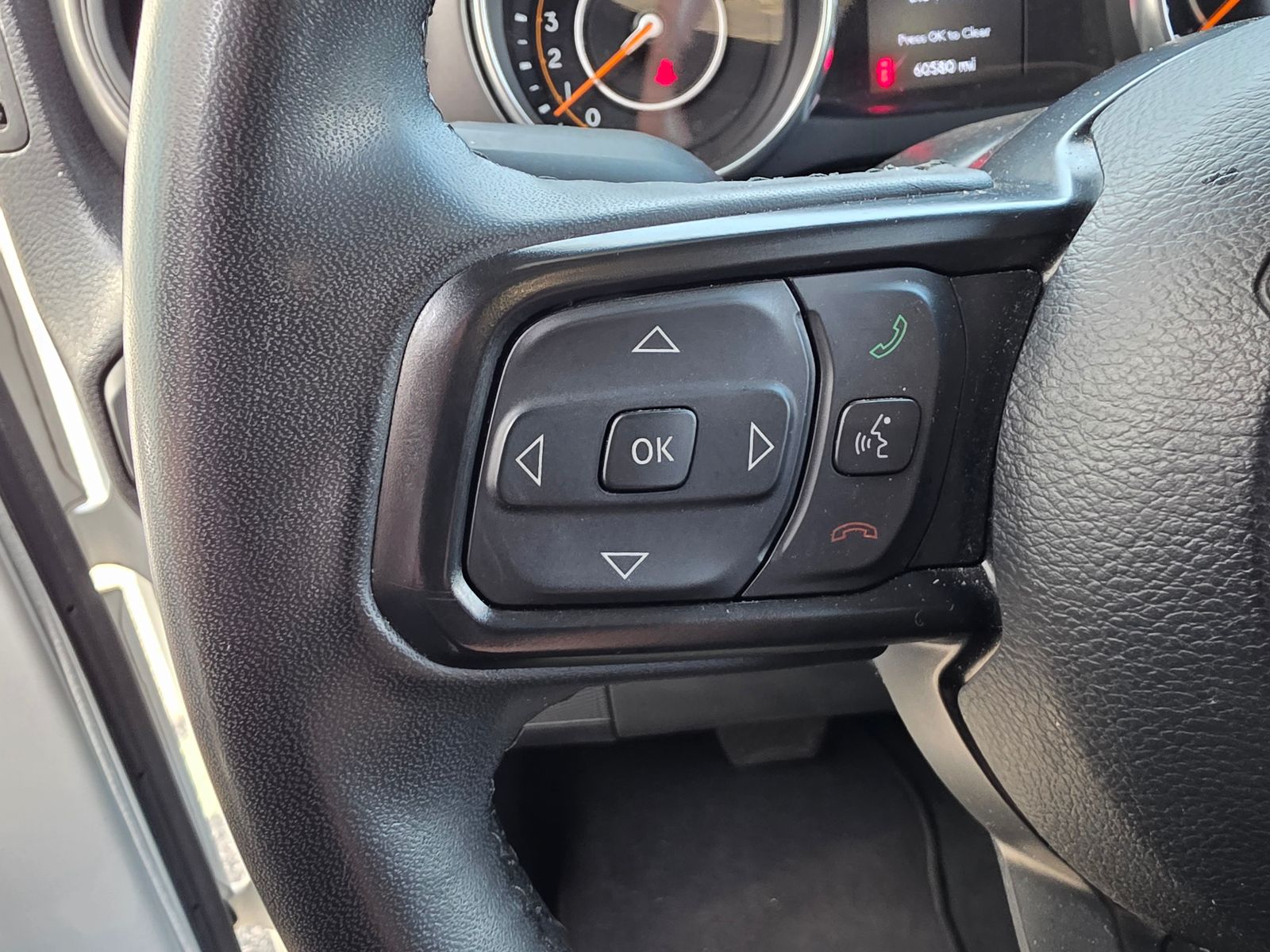 Used 2023 White Jeep Sport S image 33