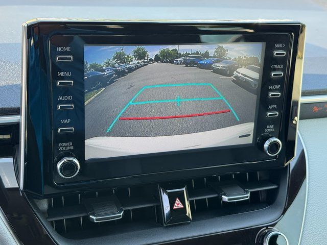 Used 2020 White Toyota SE image 20