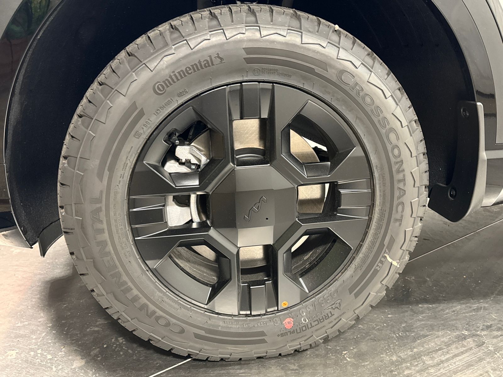 View vehicle photo 2