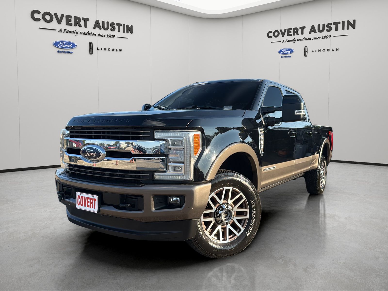 Black 2018 Ford F-250 Super Duty Pickup Truck Four-Wheel Drive 6-Speed Automatic