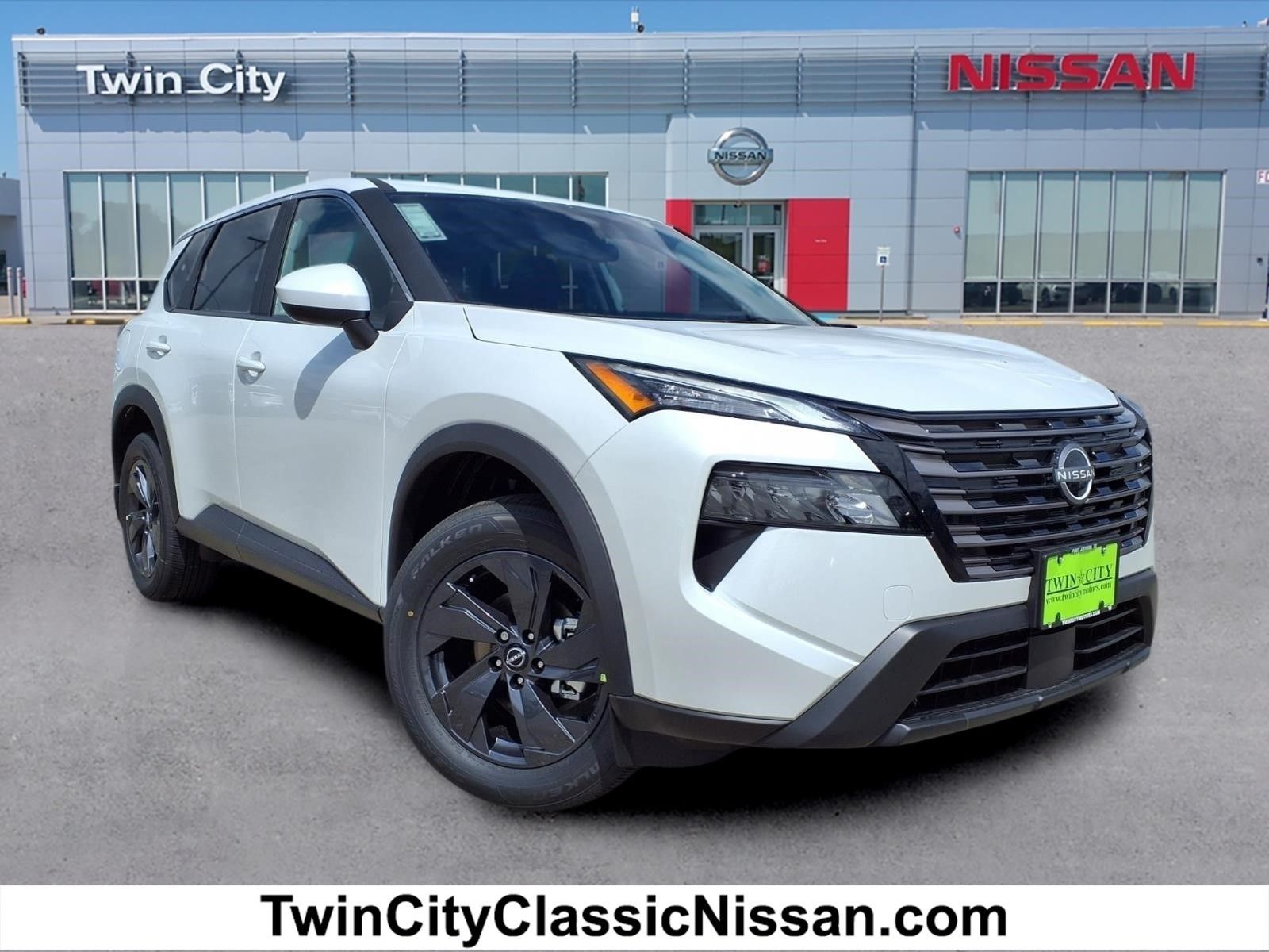2026 Nissan Rogue SV FWD's photo