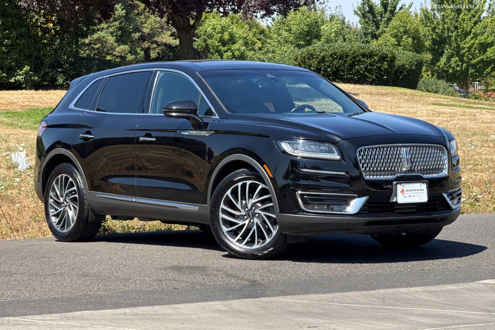 2019 Lincoln Nautilus Reserve AWD