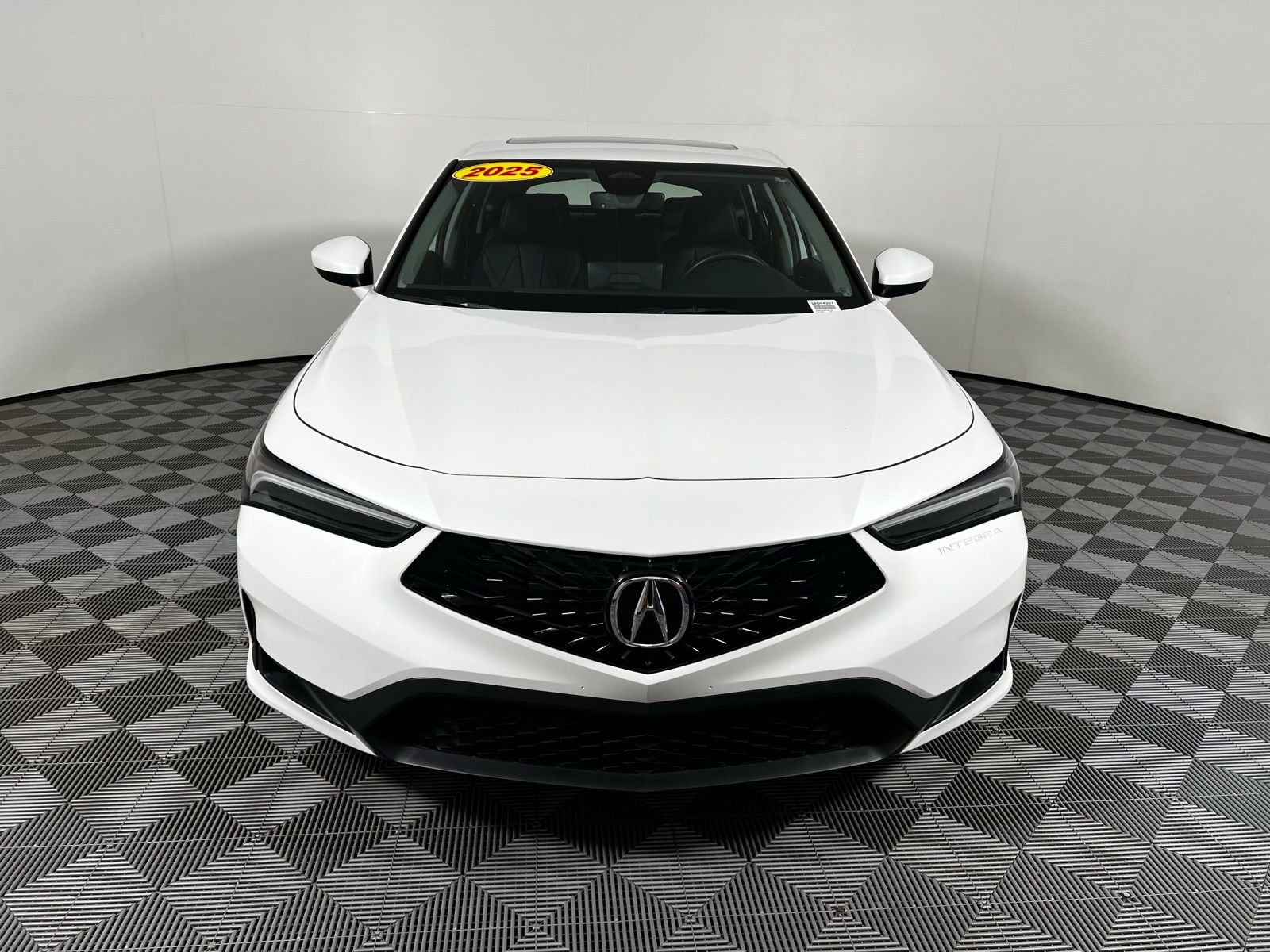 Thumbnail: 2025 Acura Integra - 2