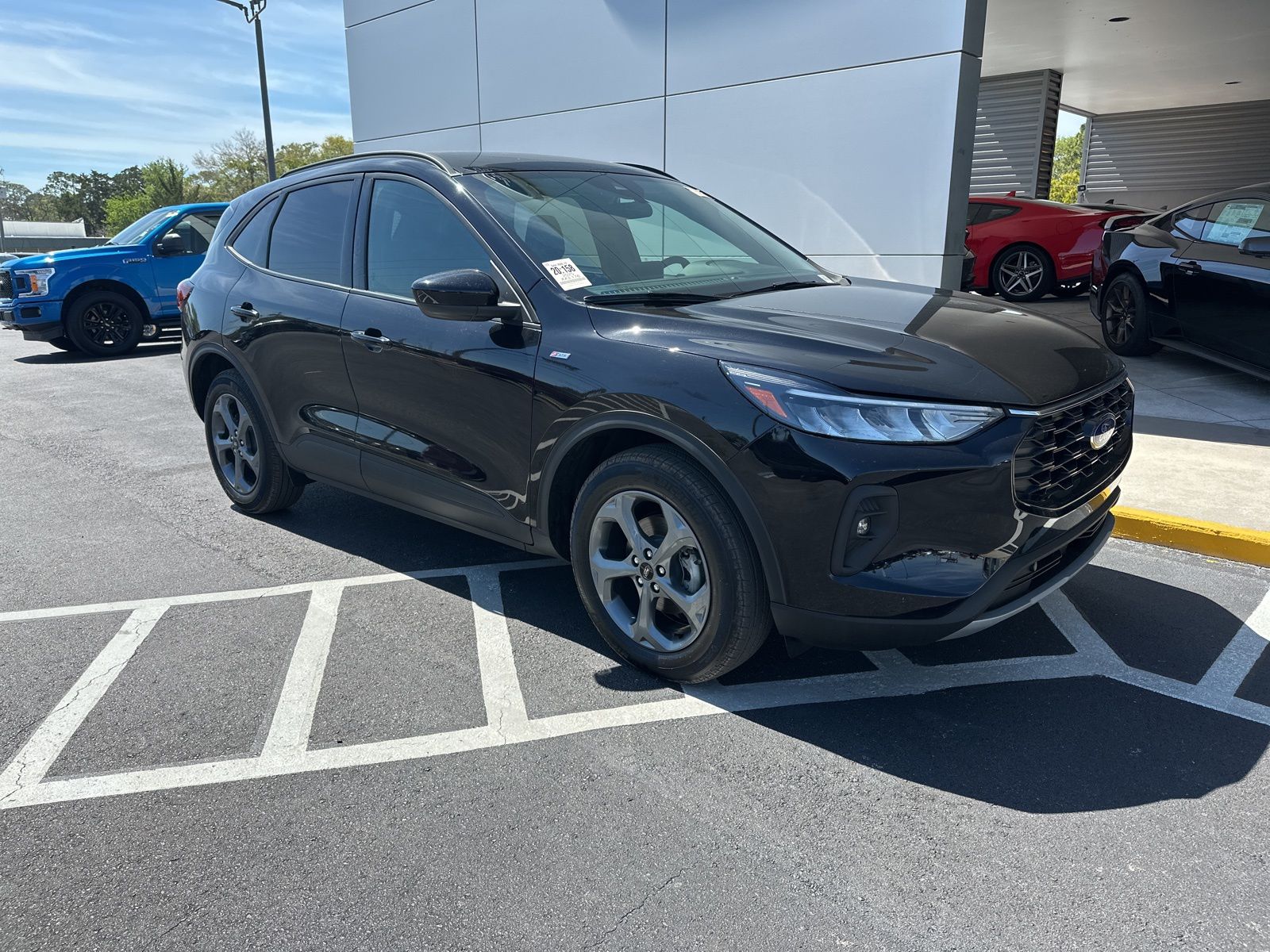 2025 Ford Escape Hybrid ST-Line Select AWD
