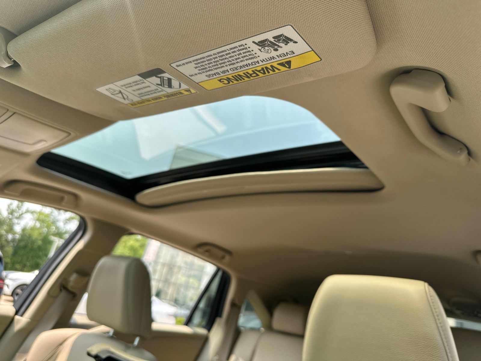 Used 2016 White Acura  image 11