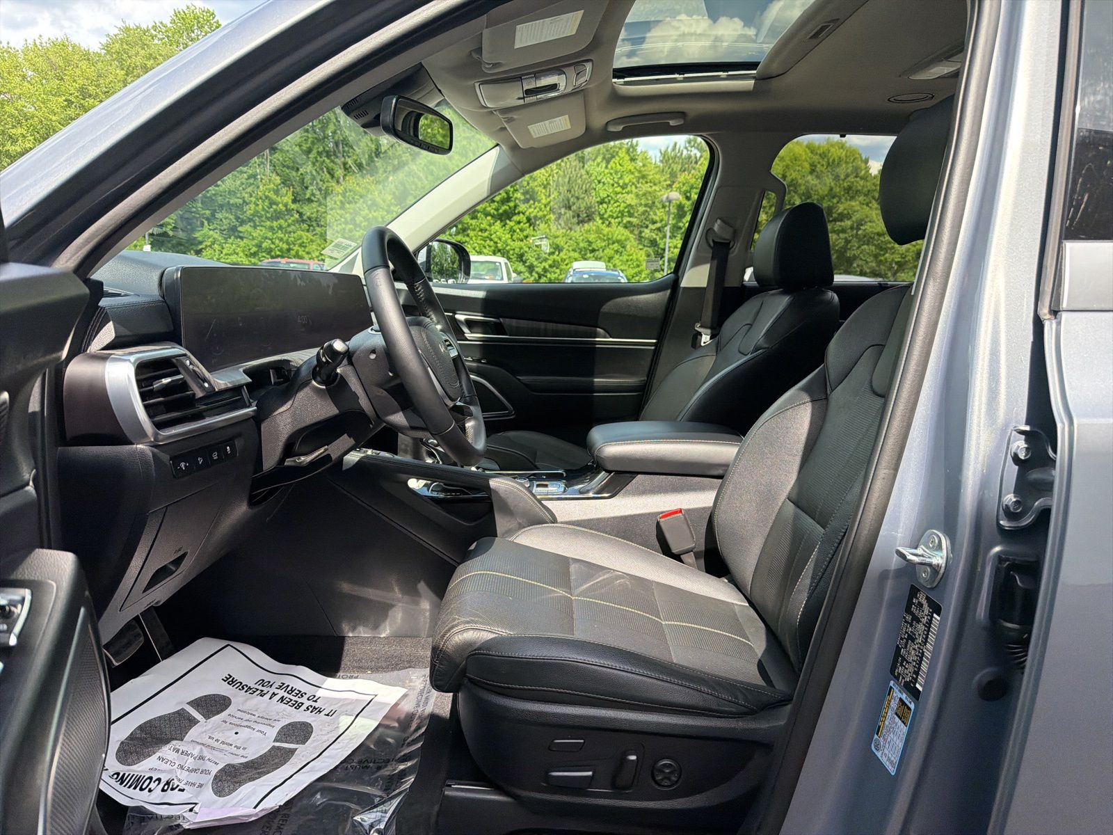 Used 2024 Everlasting Silver Kia SX image 9