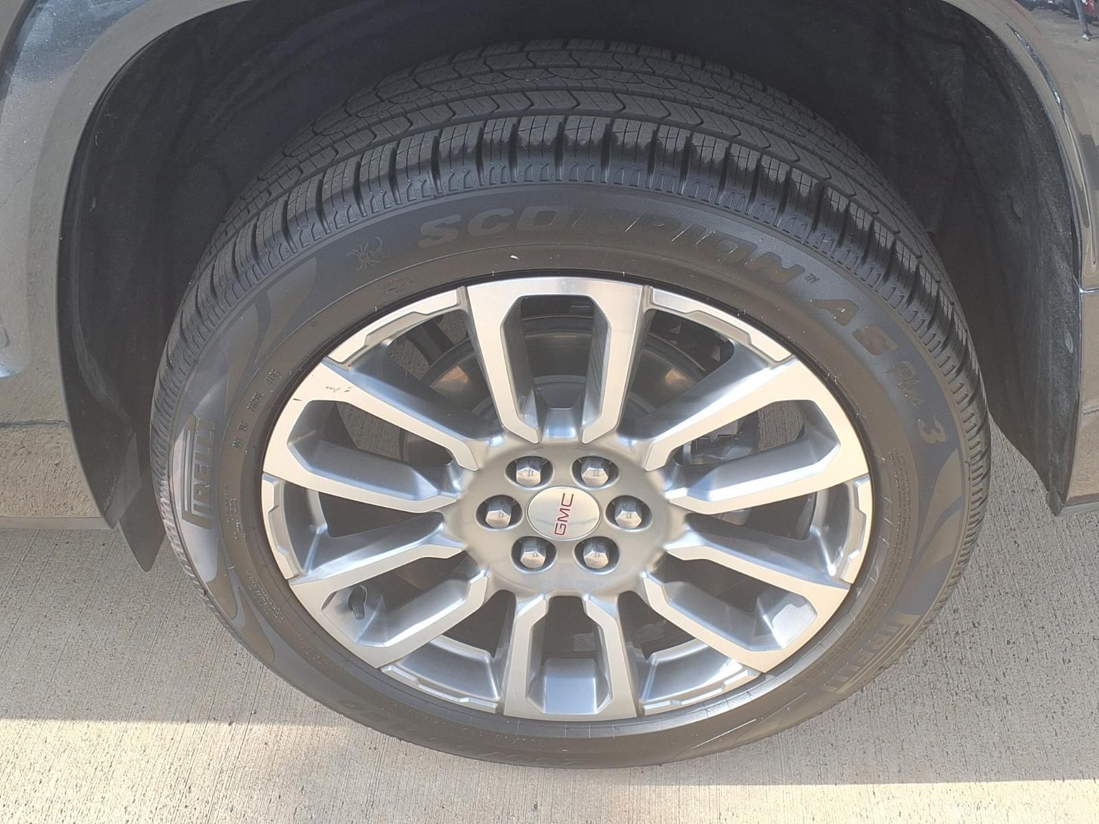2022 GMC Acadia Denali Green at AutoSavvy Houston Southwest