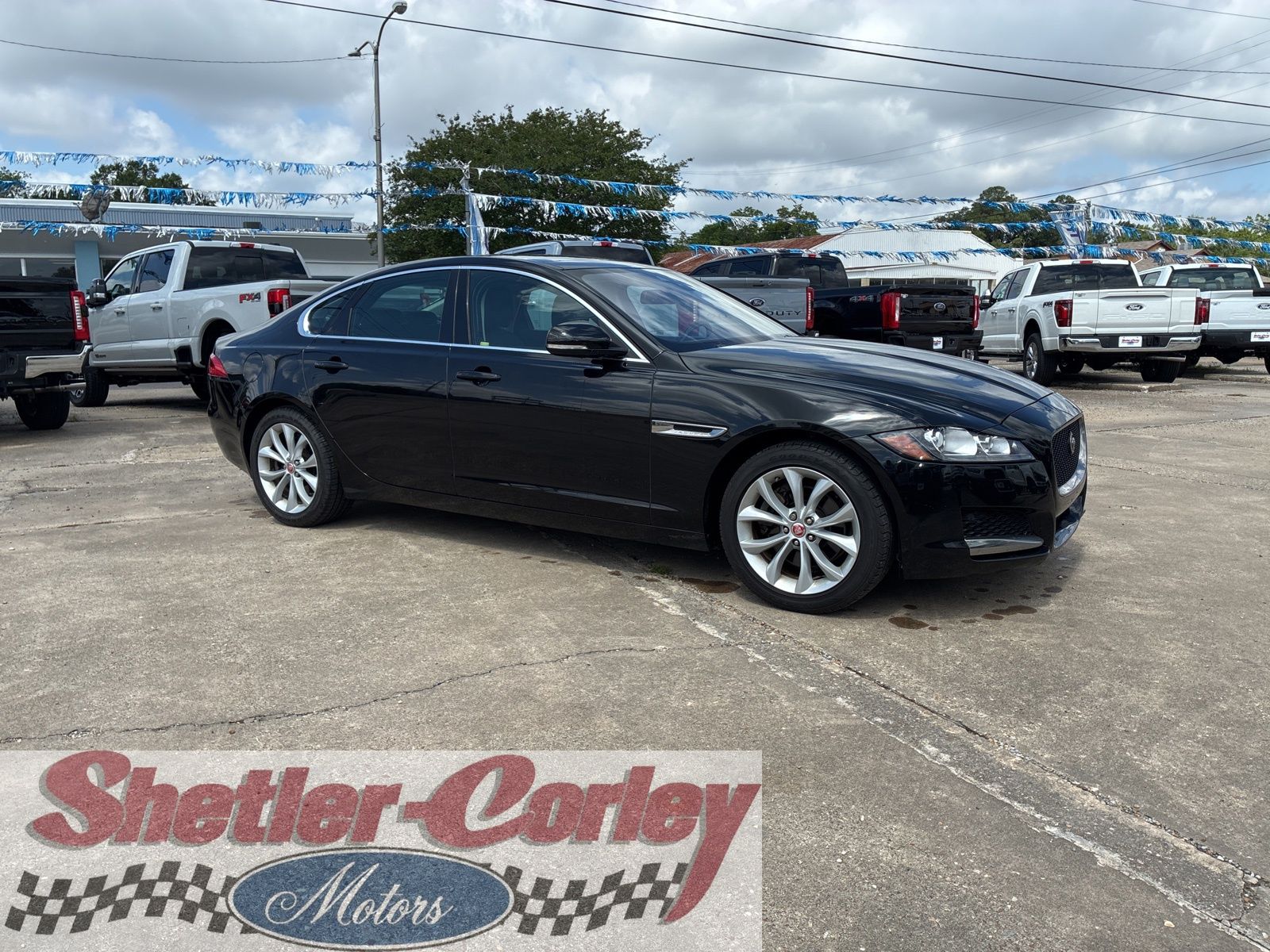 2018 Jaguar XF 25t Premium RWD