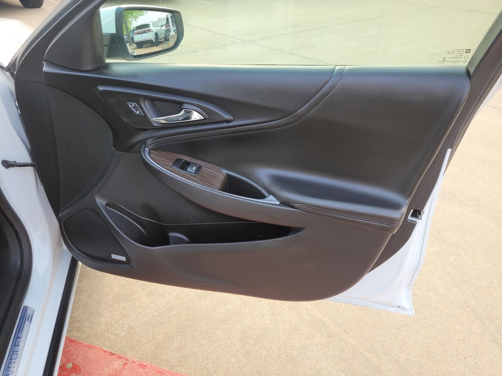 used 2018 Chevrolet Malibu car, priced at $16,900