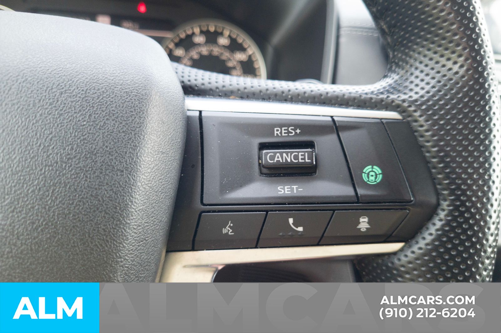 Used 2024 Alloy Silver Metallic Mitsubishi SE image 10