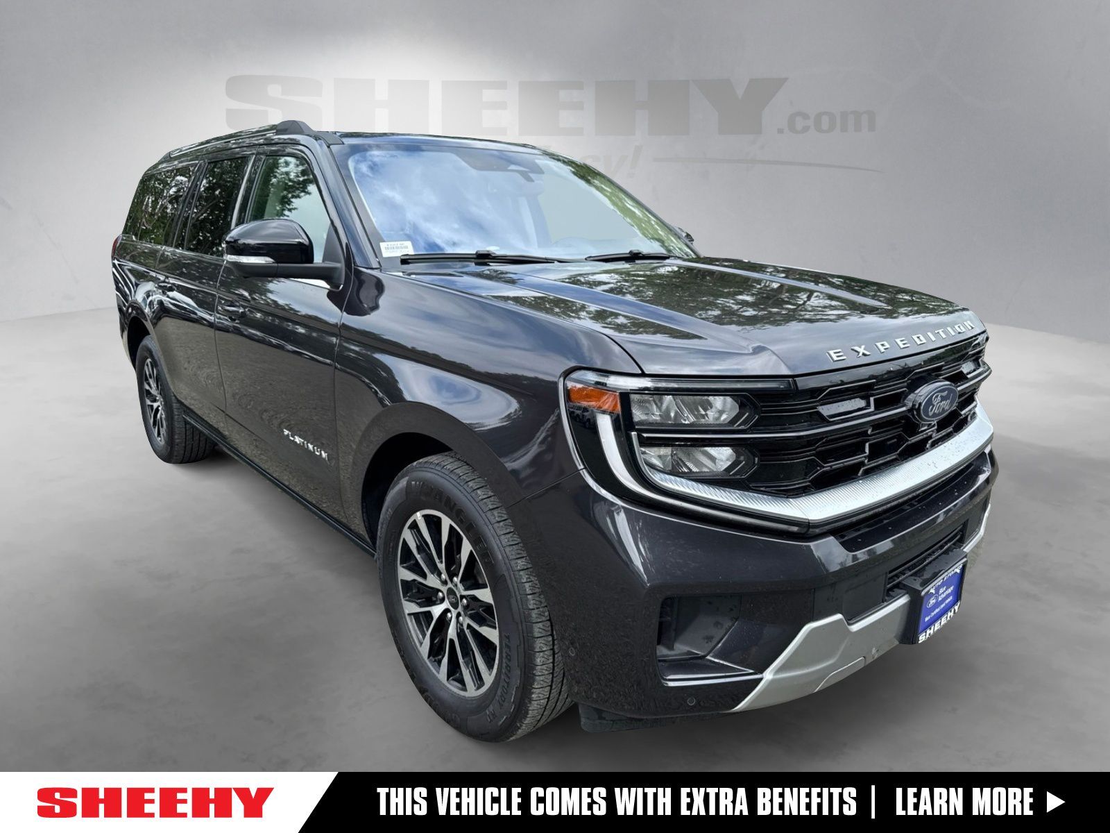 Dark Matter Gray Metallic 2025 Ford Expedition SUV / Crossover Four-Wheel Drive Automatic