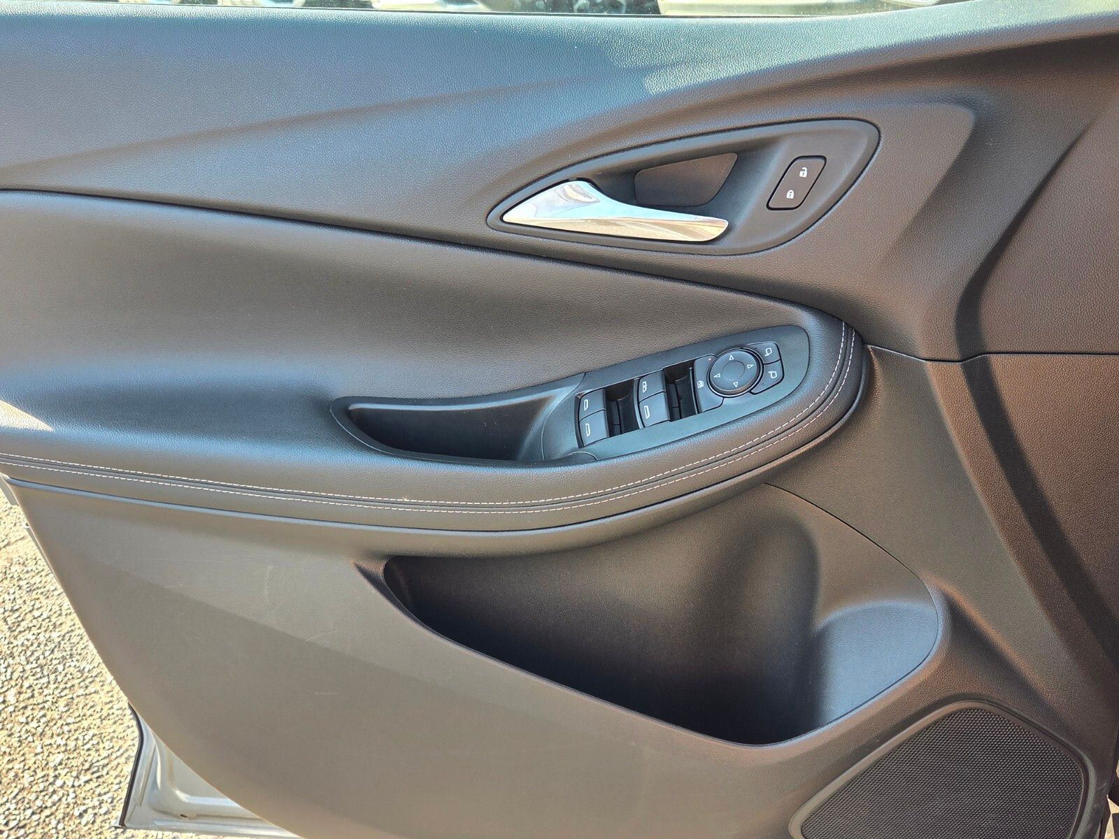Used 2025 Gray Metallic Buick Preferred image 28