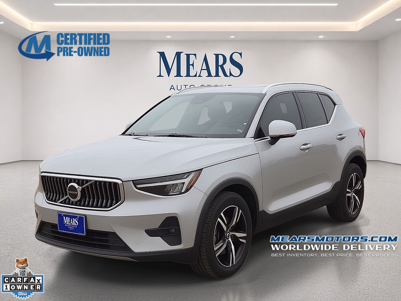 Silver Dawn Metallic 2023 Volvo XC40 SUV / Crossover All-Wheel Drive Automatic