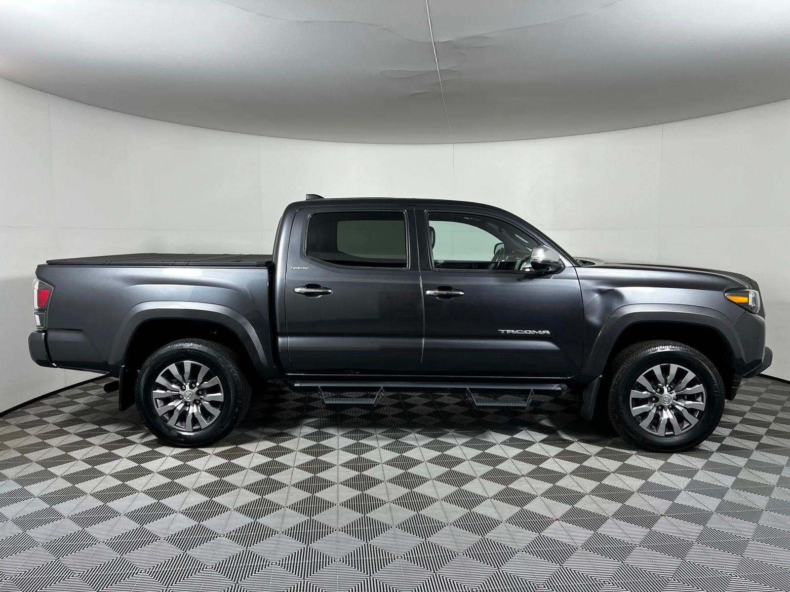 Thumbnail: 2023 Toyota Tacoma - 4